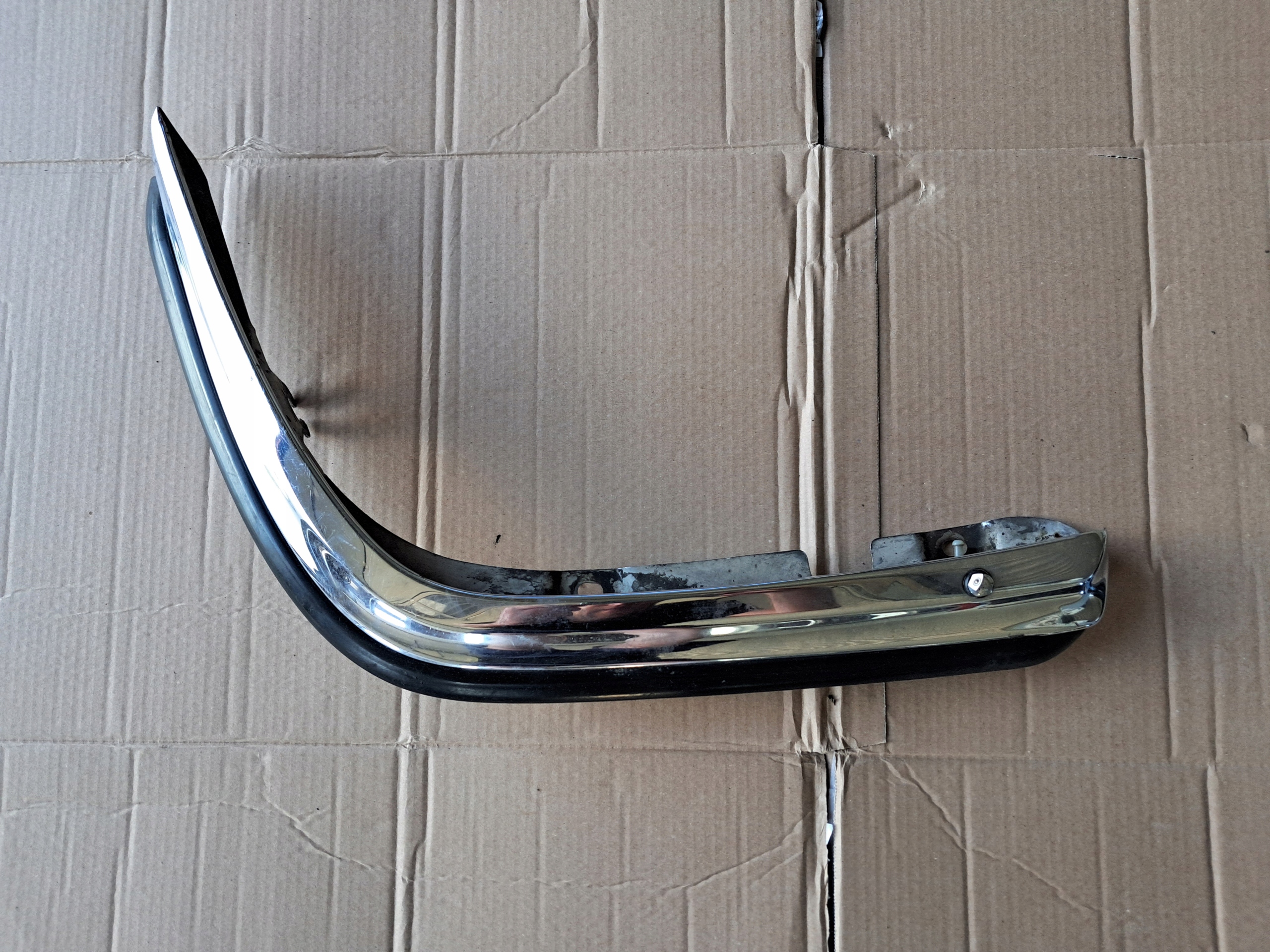 cap of a bumper front MERCEDES W116 1168802470
