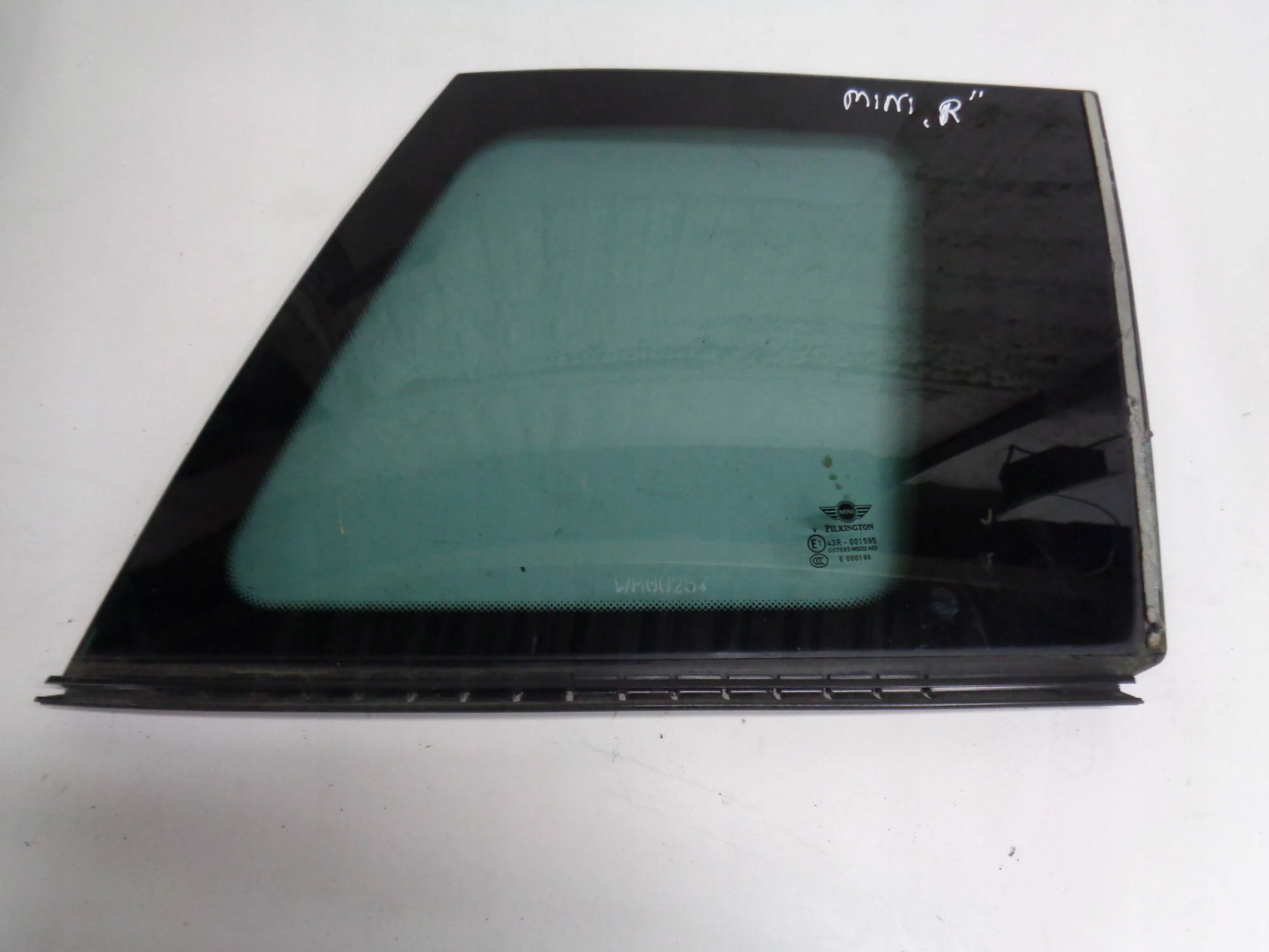 MINI COUNTRYMAN R60 window right rear part