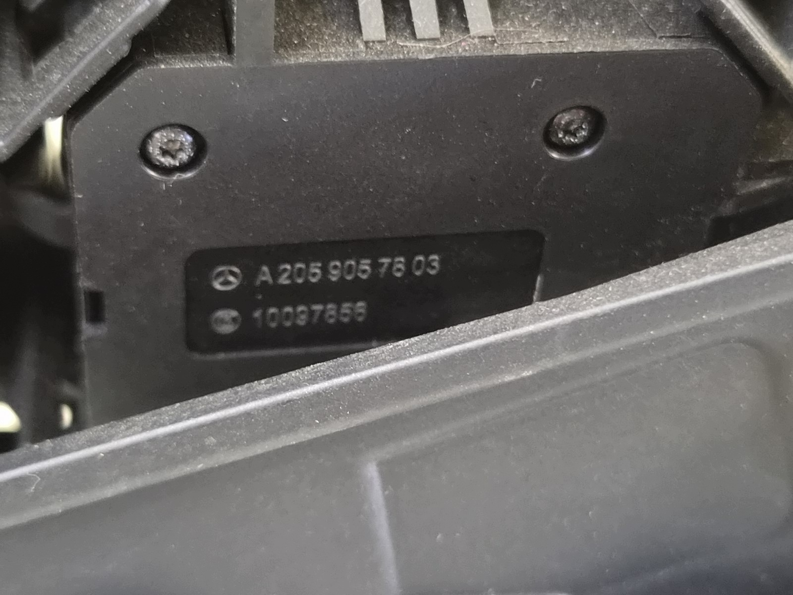 control panel seat right MERCEDES GLC X253 W253 C253 A2059180116