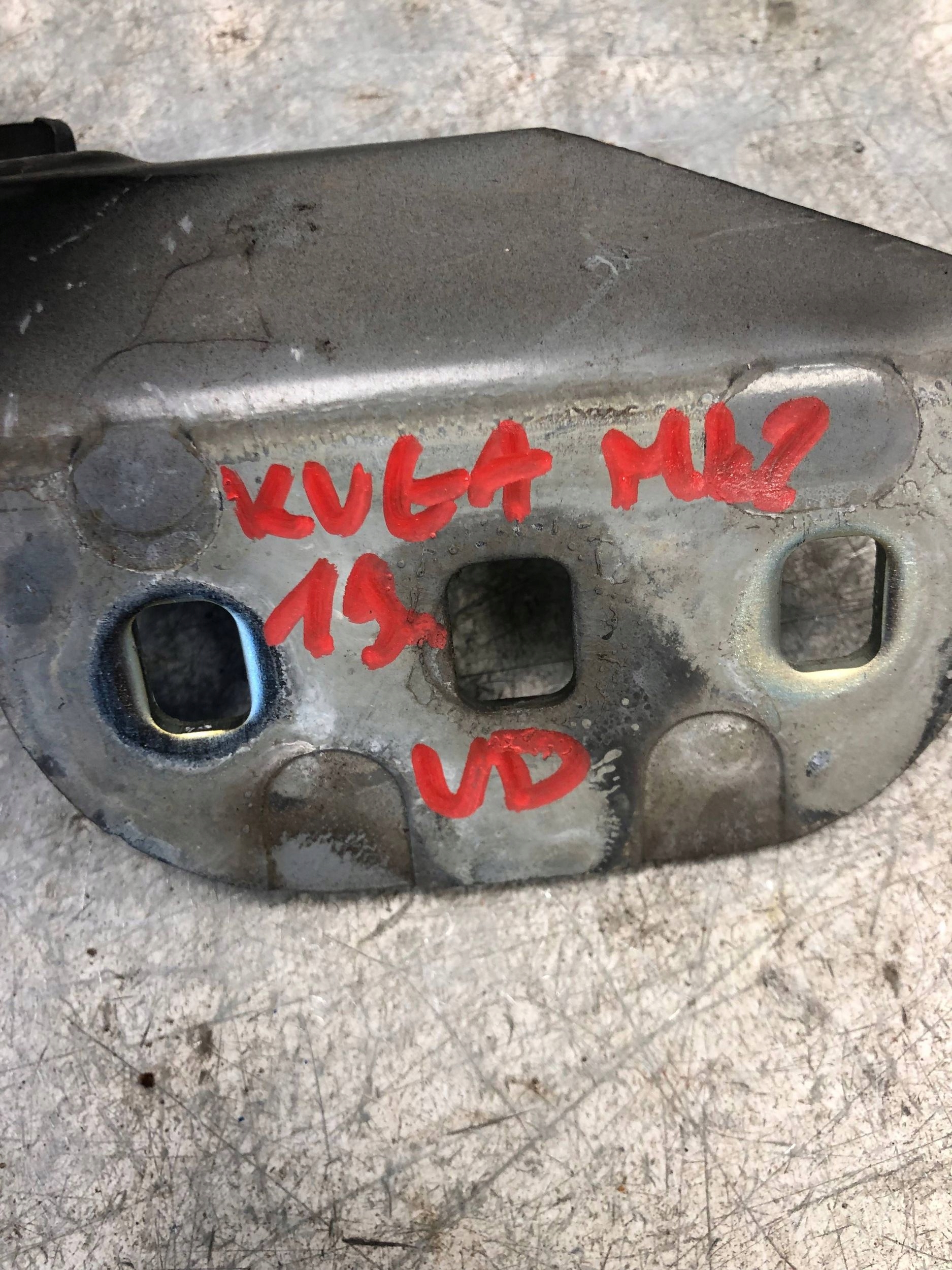 Cerniere cofano UD FORD KUGA MK2 BM51-A16801-AD BM51-A16800-AD