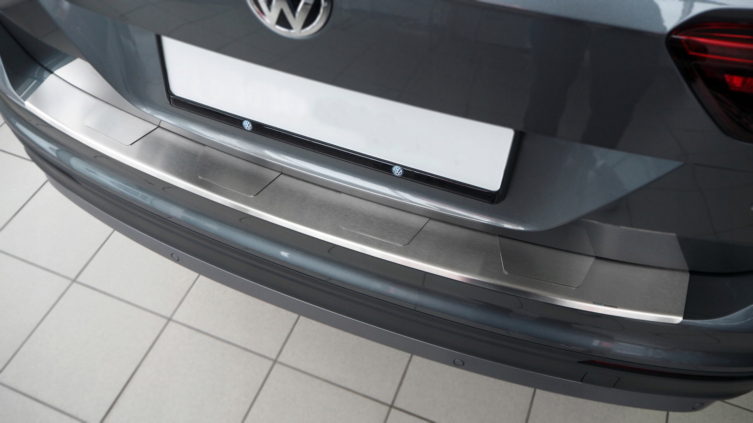 LISTWA NA ZDERZAK CITROEN GRAND C4 PICASSO 07-13 Producent części Alu-frost