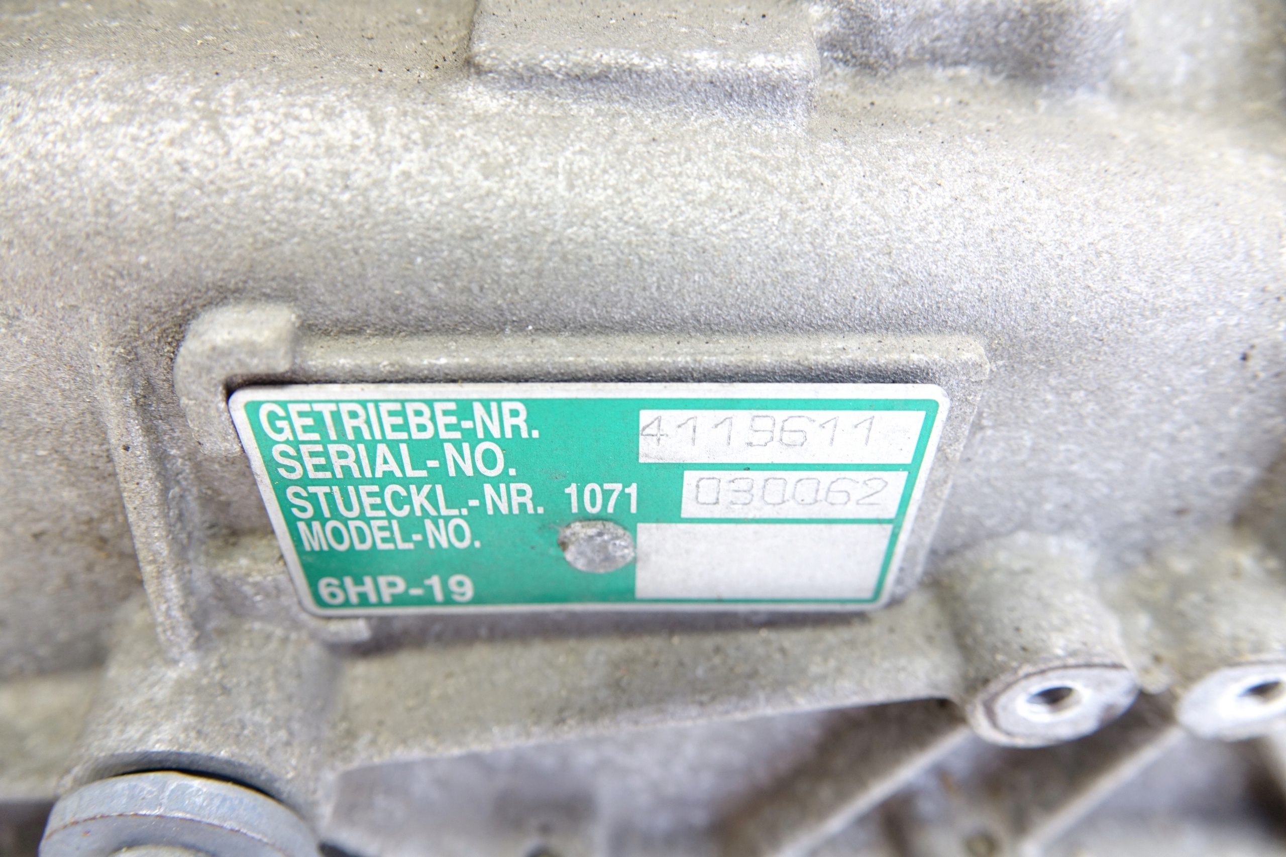 Getriebe AUTOMAT BMW E90 320D 7601244