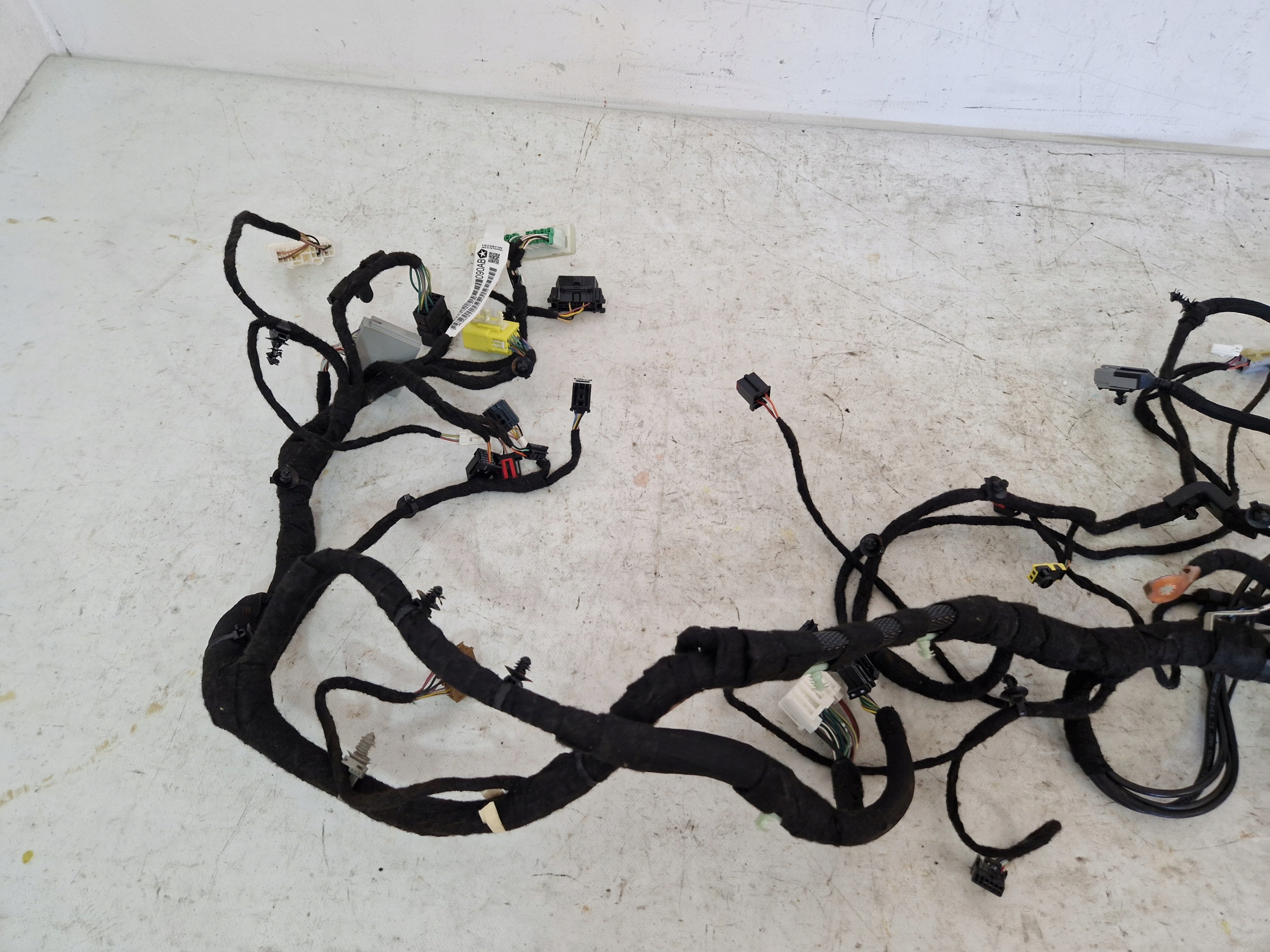 DODGE CHARGER 15- 3.6 GT bundle of the dashboard 68406090AB