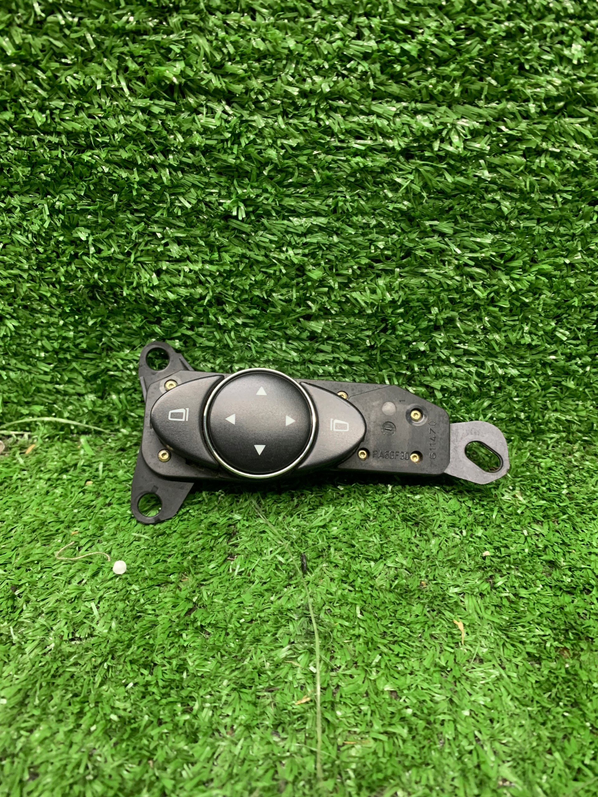 PANEL STEROWANIA LUSTEREK MERCEDES W211 2118208310
