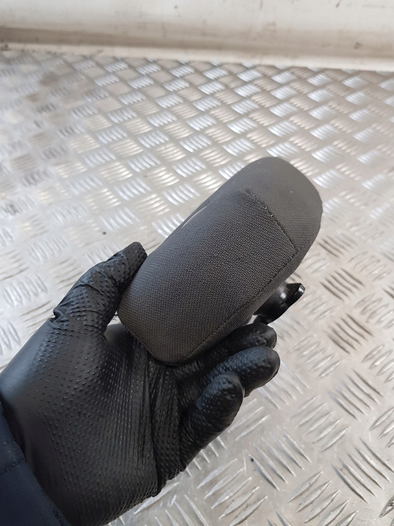 armrest seat left front driver´s VW SHARAN and 02R