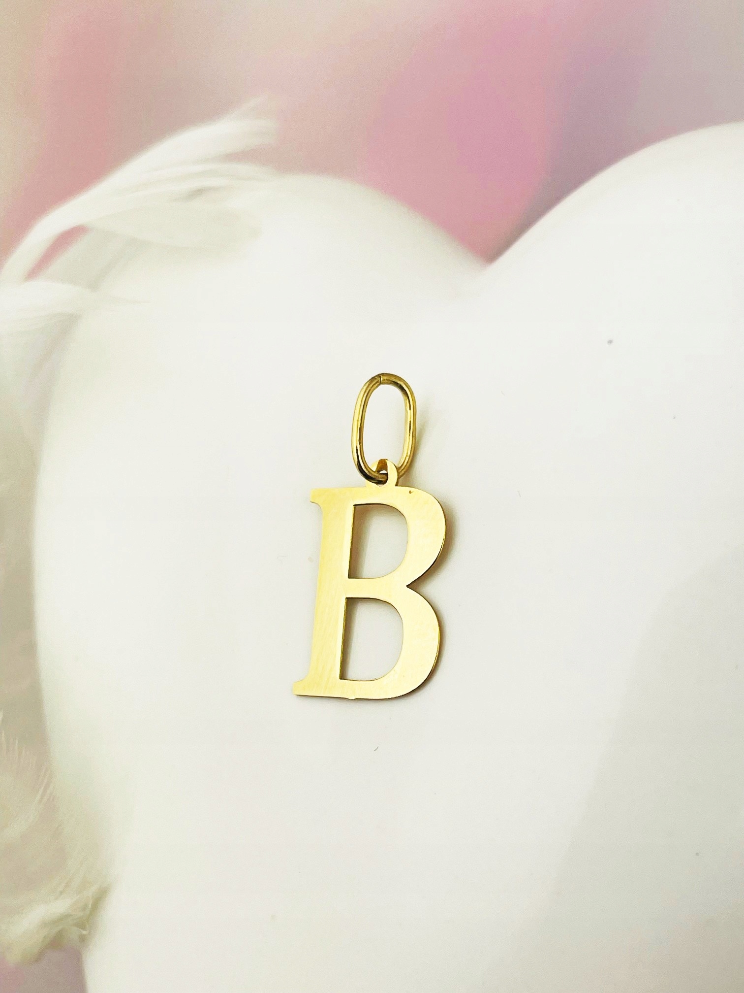 Zlatý přívěsek – přívěsek písmenko B, klasický, jednoduchý