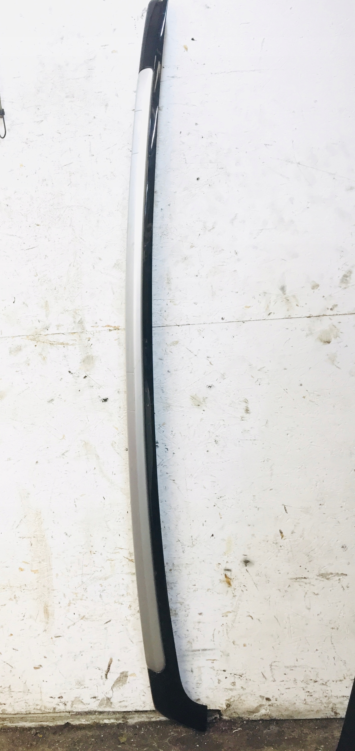 RELING DACHOWY LEWY PEUGEOT 5008