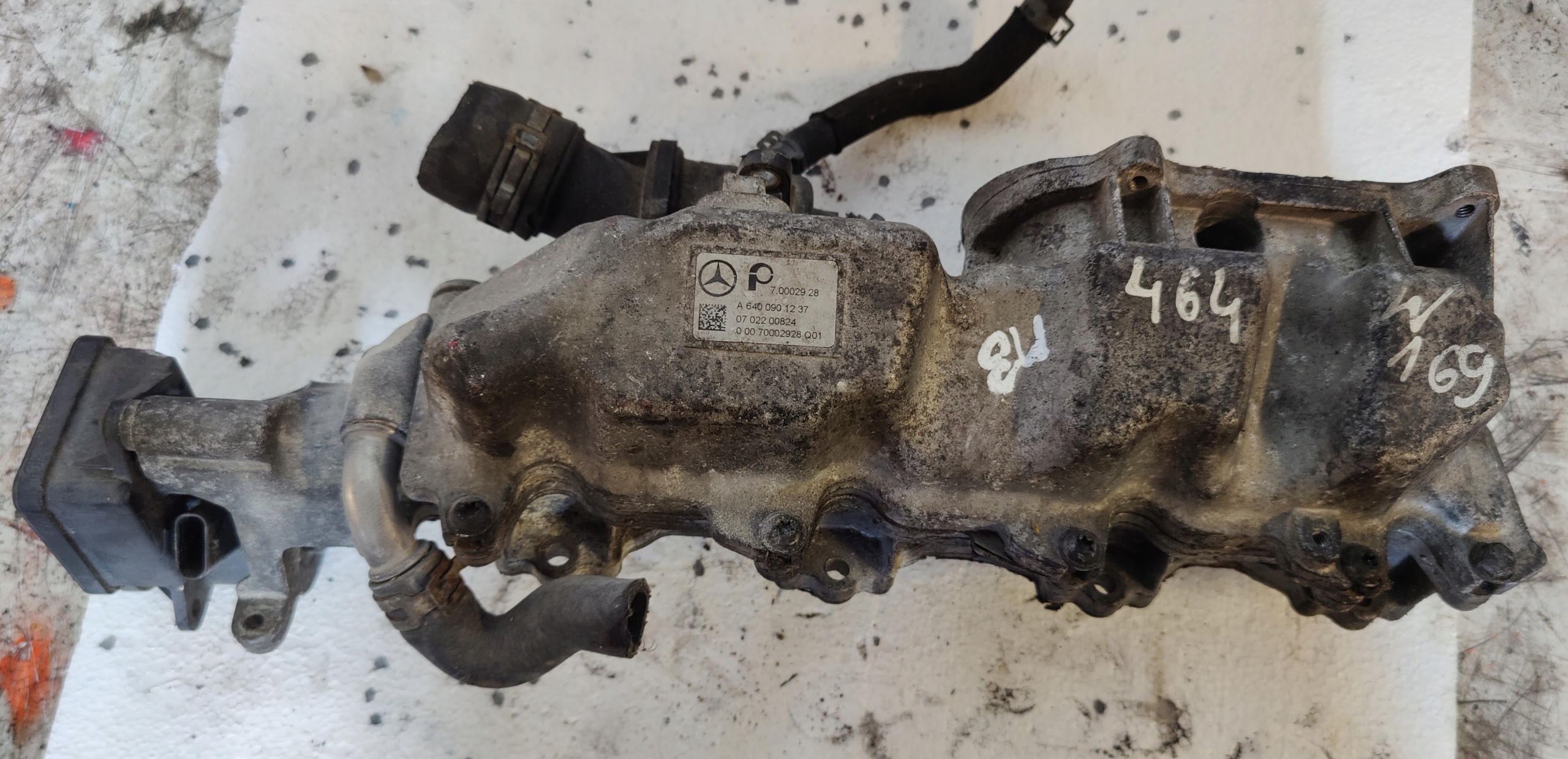 MERCEDES B W245 2.0CDI intake manifold A6400901237