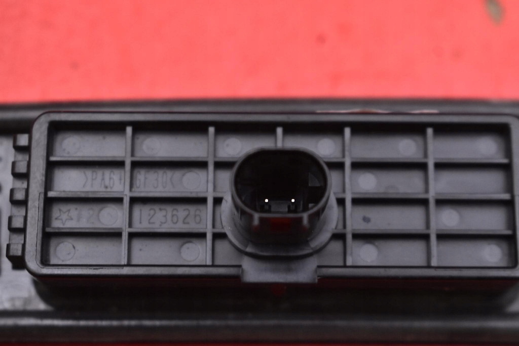 handle button bonnet rear part TESLA MODEL Y 20