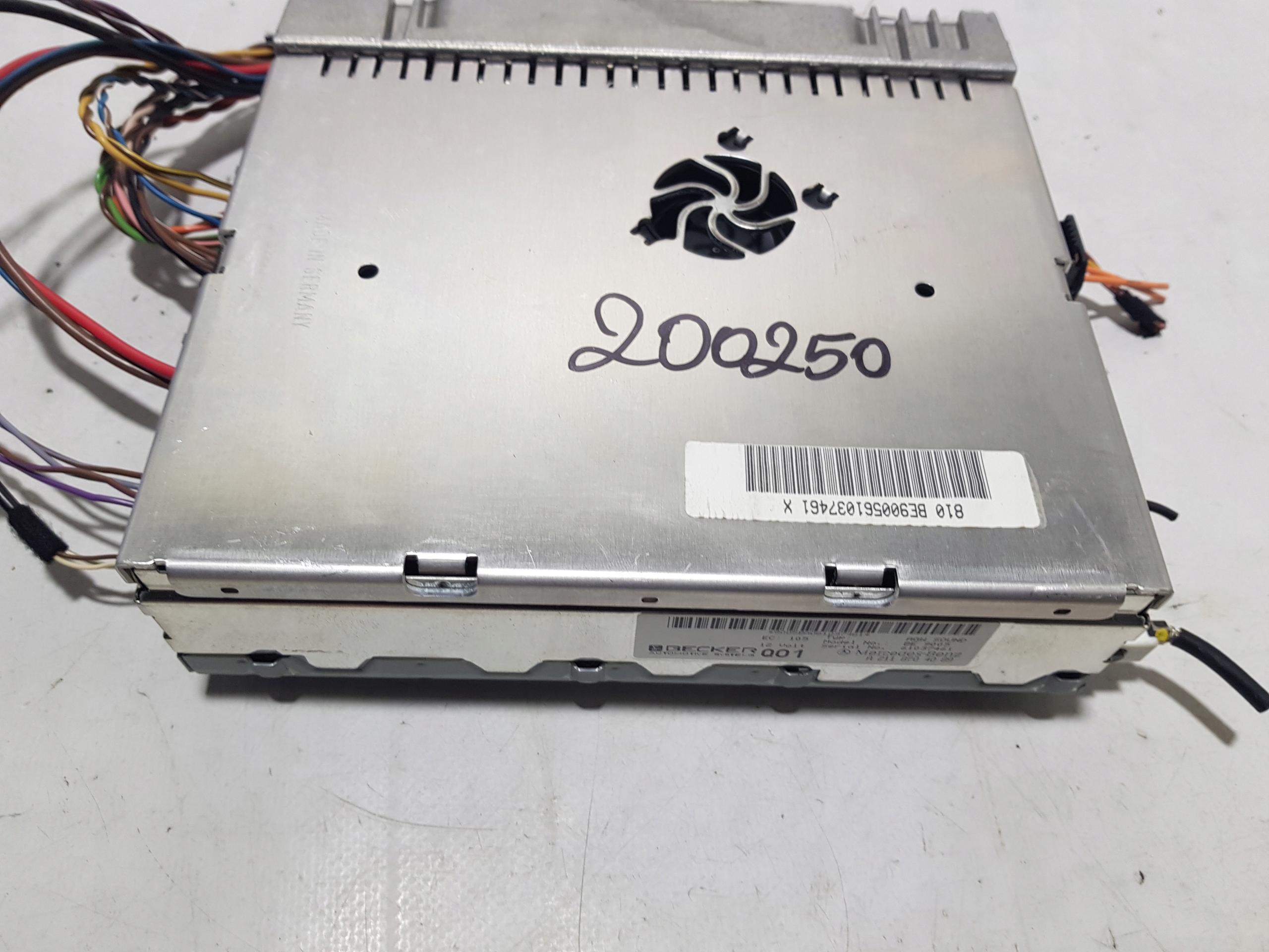 amplifier HARMAN KARDON BECKER MERCEDES CLS W219 W211 A2118704089