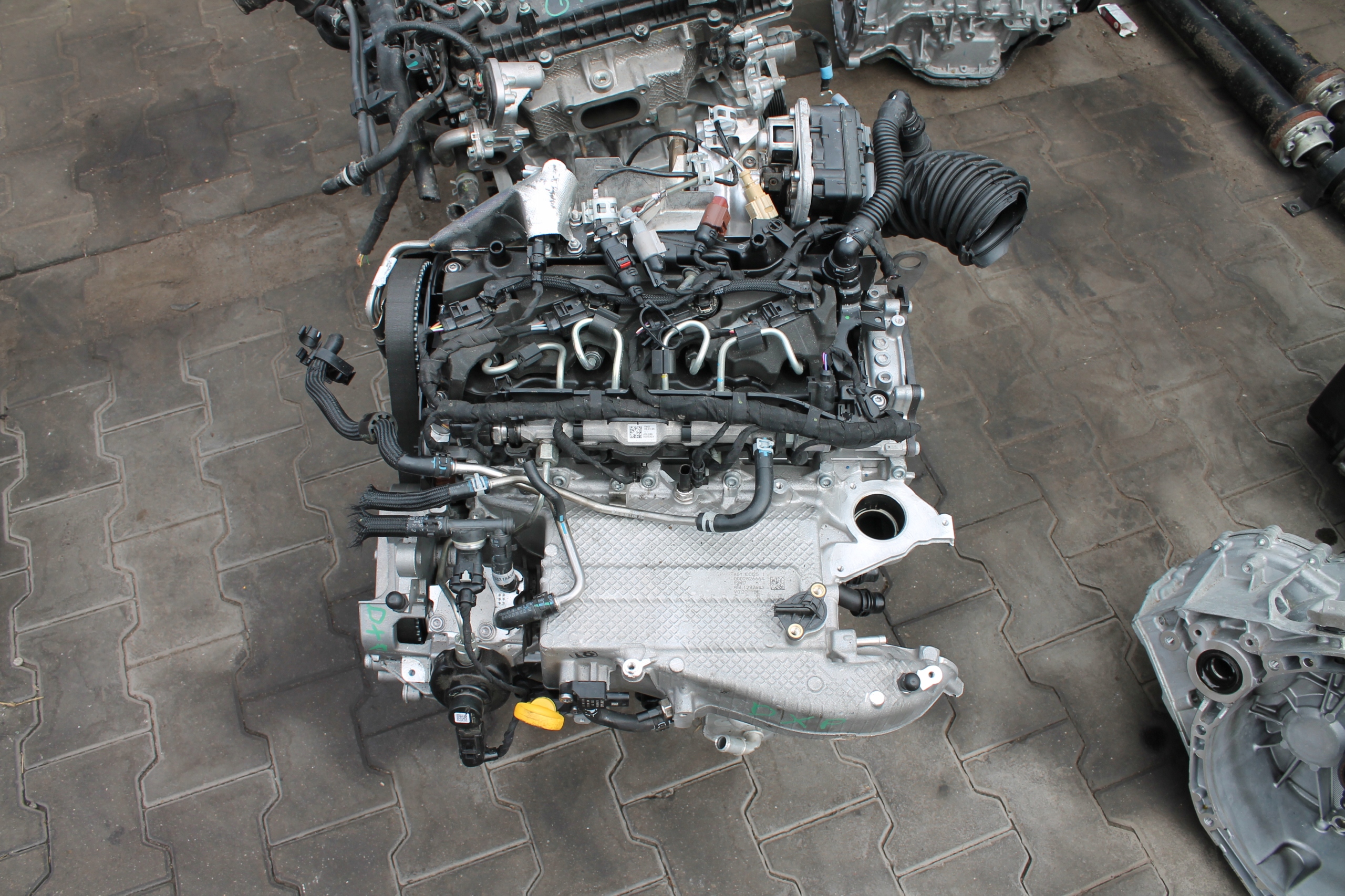 engine complete VW SKODA 2.0 TDI DXP 8TYS KM