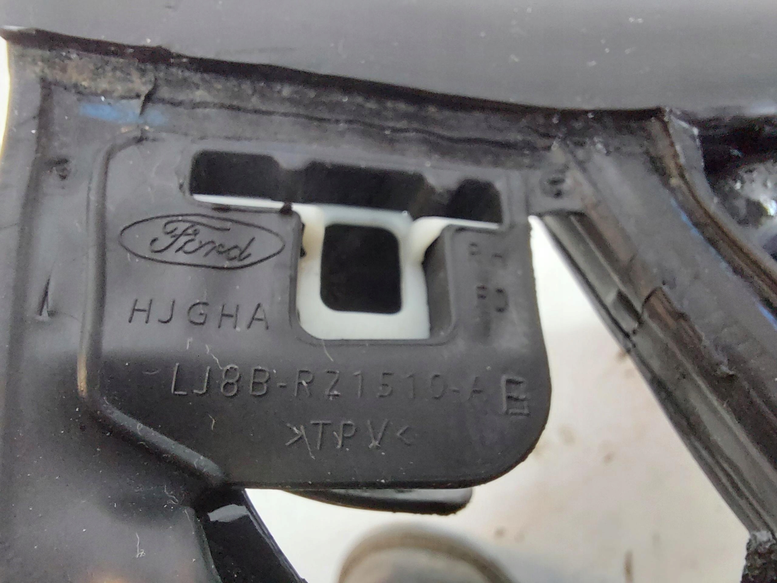 FORD MUSTANG MACH-E GASKET DOOR FRONT RIGHT LJ8B-RZ1510-AE