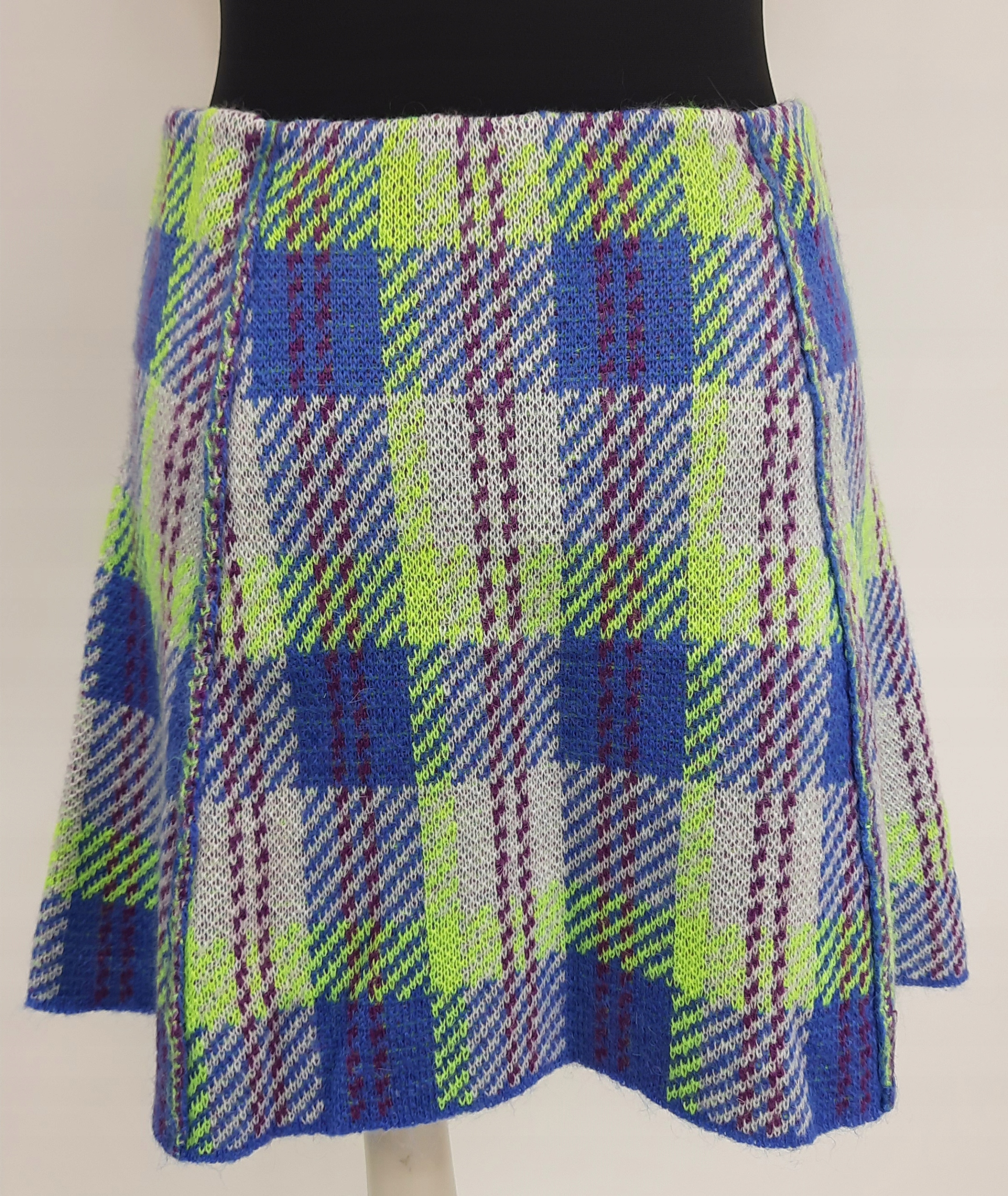 

Spódnica mini gruba Benetton moher retro kratka M