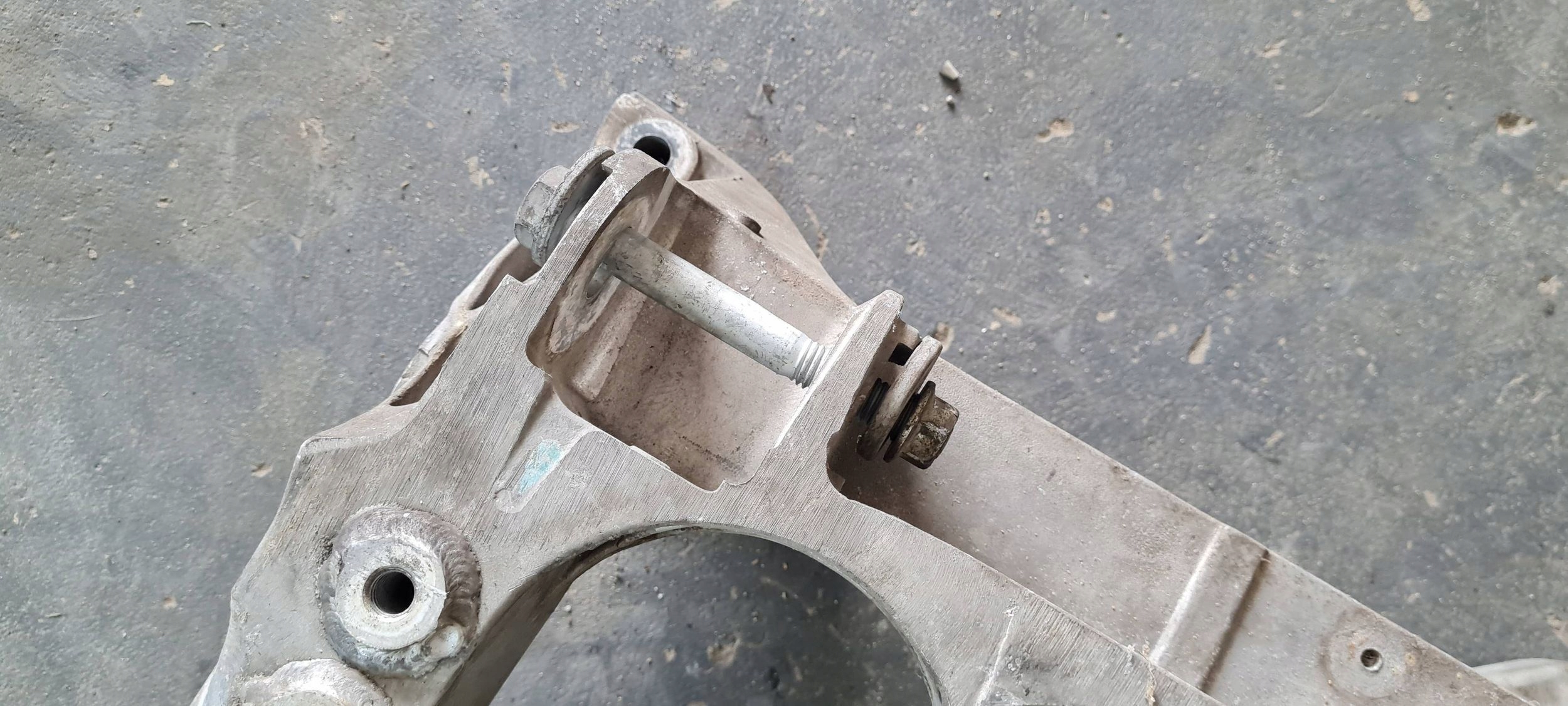 Maserati Quattroporte VI axle beam axle beam subframe springing front 670001451