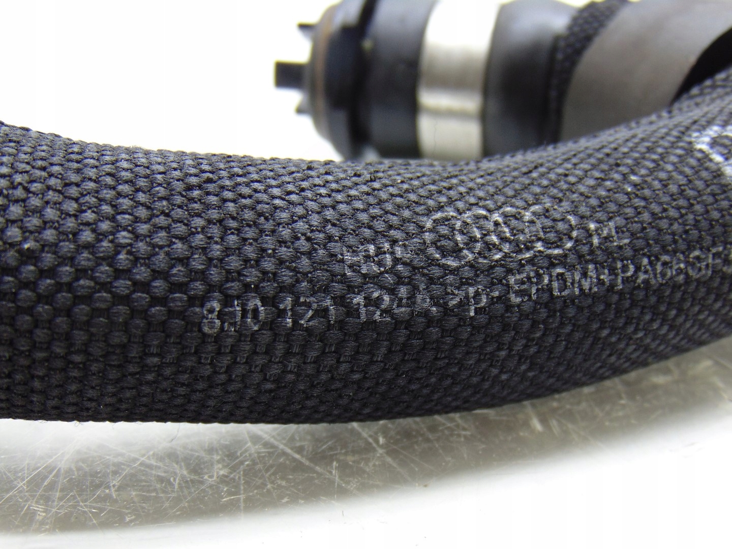 prijenos vode AUDI RS3 8P 2.5 TFSI CEPA 8J0121124A