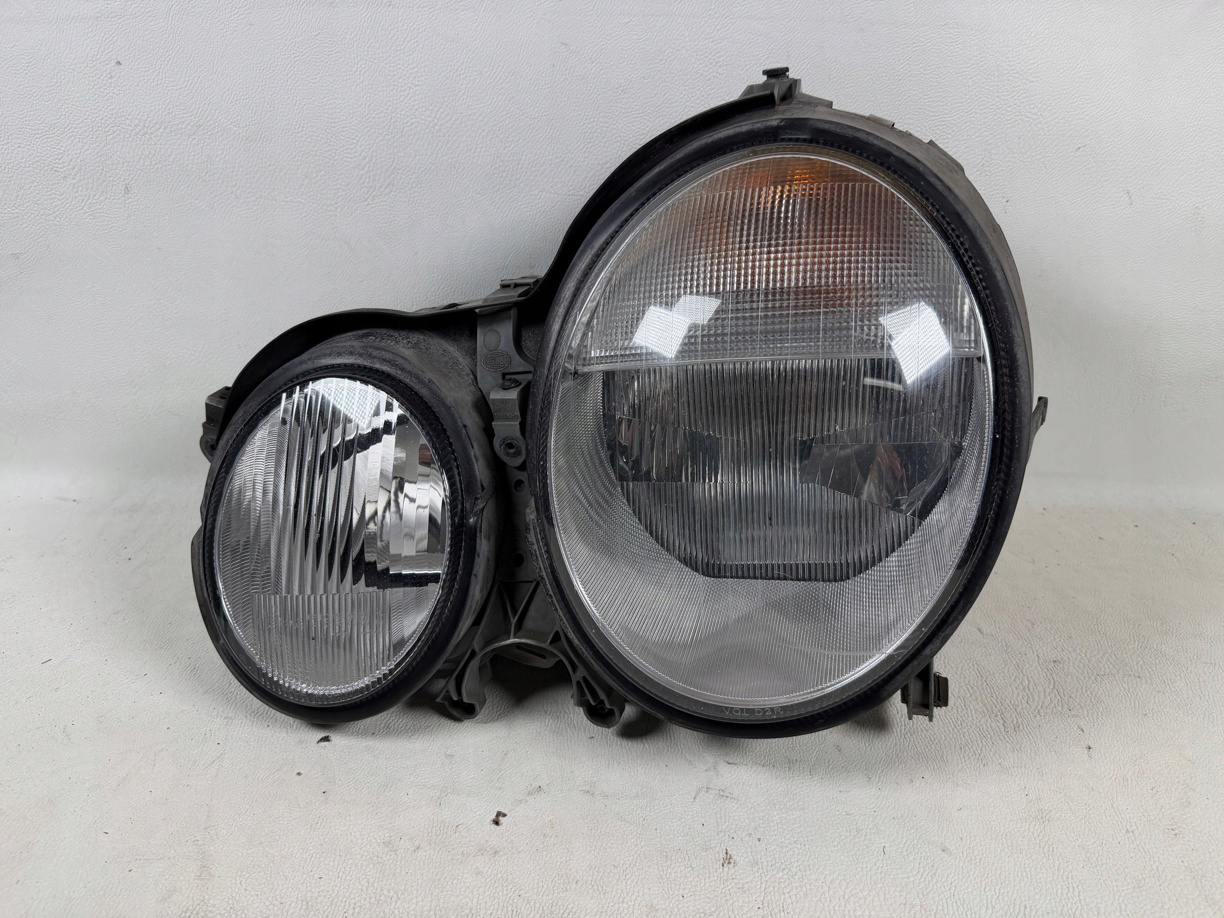 Mercedes E W210 95- light left front front Xenon