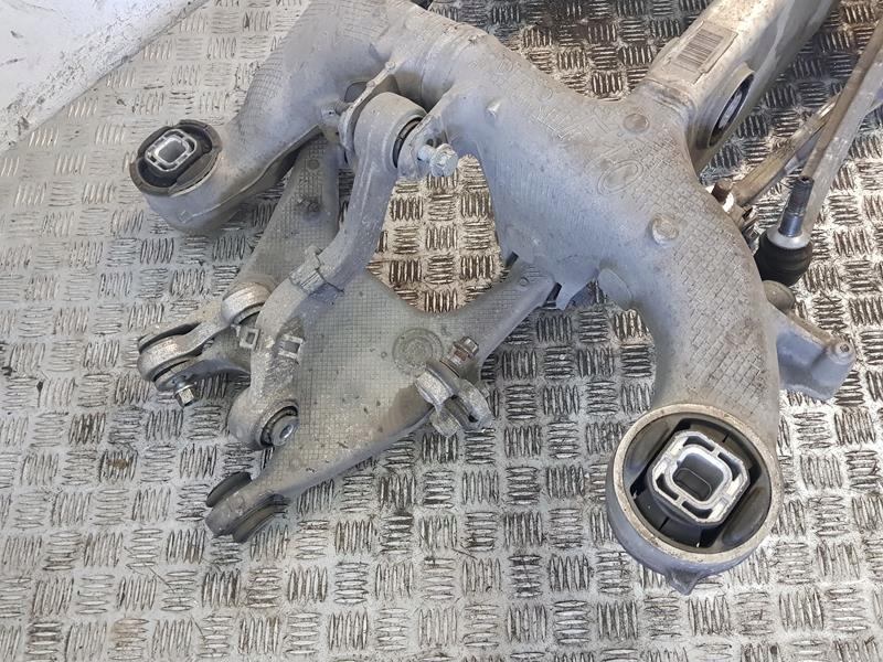 WÓZEK SANKI TYŁ BMW F10 4.4 V8 XDRIVE Producent części BMW OE