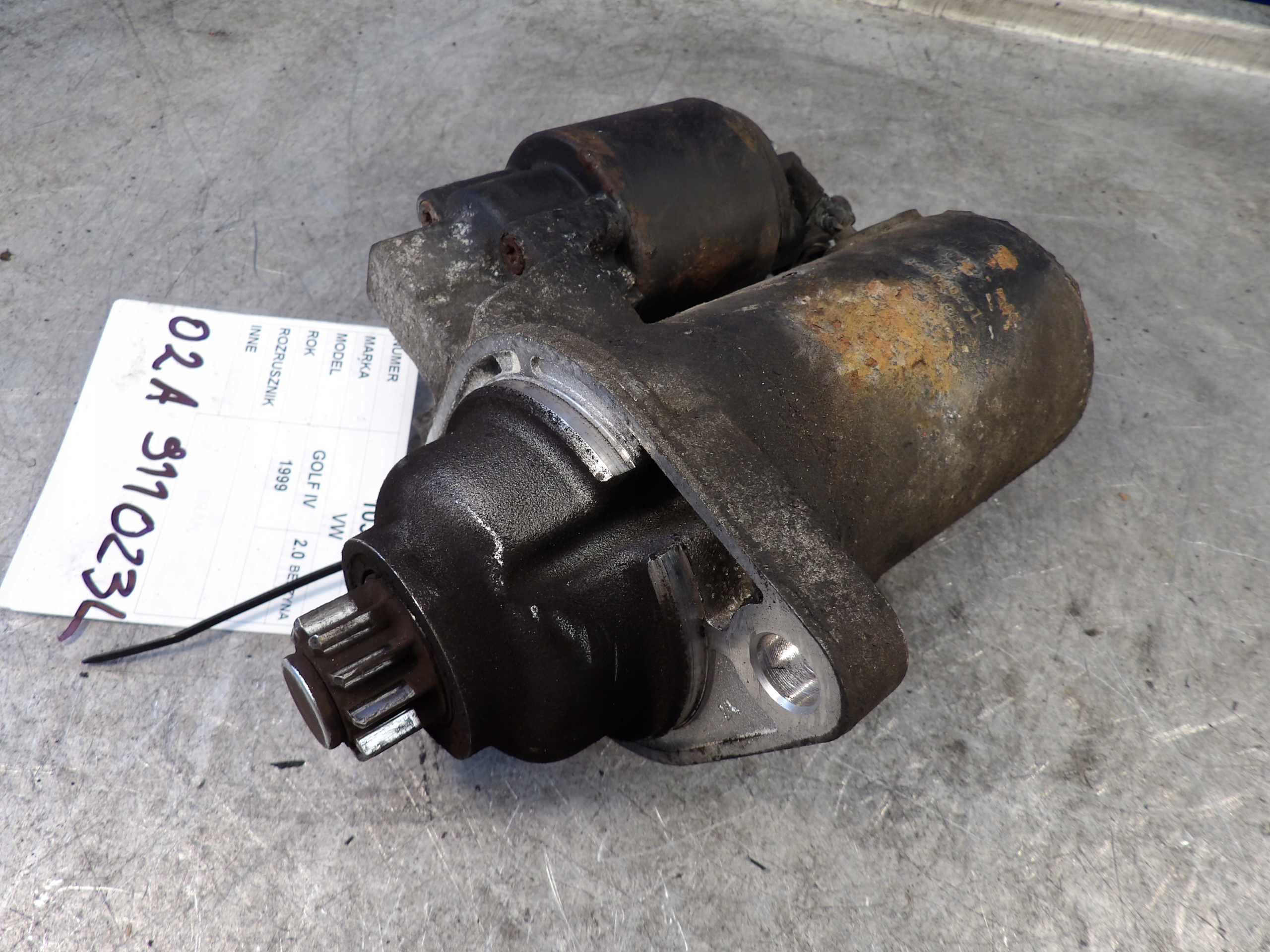 Volkswagen Golf IV starter 02A911023L