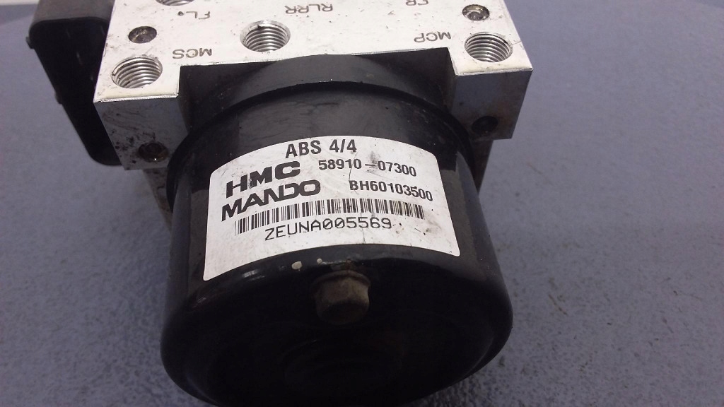 kia PICANTO I 1.1 b насос ABS 58910-07300