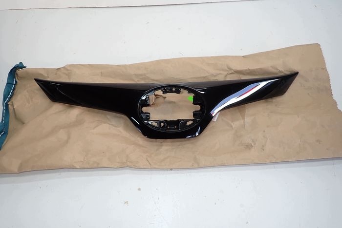 TOYOTA COROLLA E21 HB KOMBI 18- grille 53111-02C81