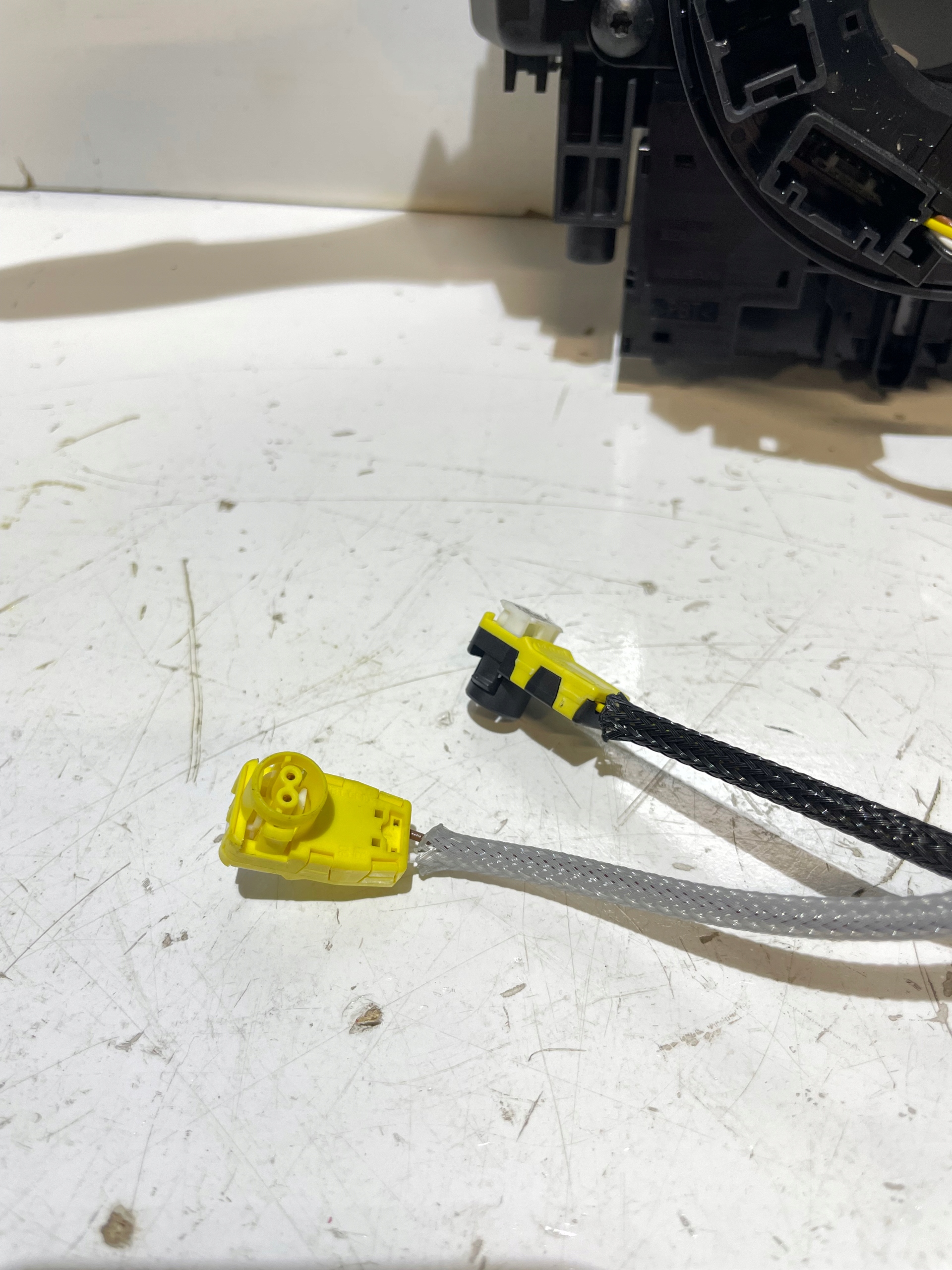 RENAULT ARKANA RING LEVERS LIGHTS 255670790R