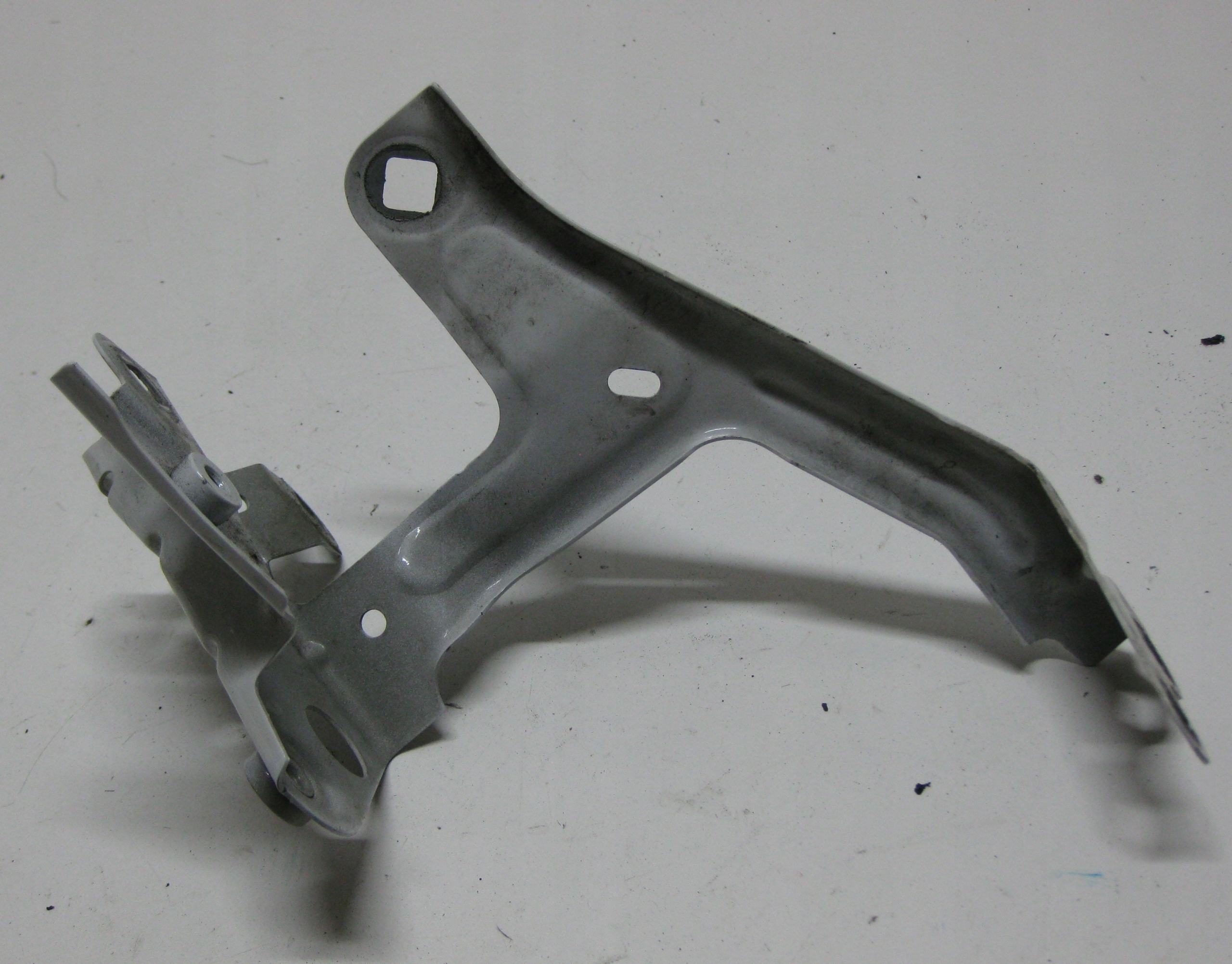 BMW 5 G30 Support plaque Aile Avant Poignée Tôle Console Gauche 734961714