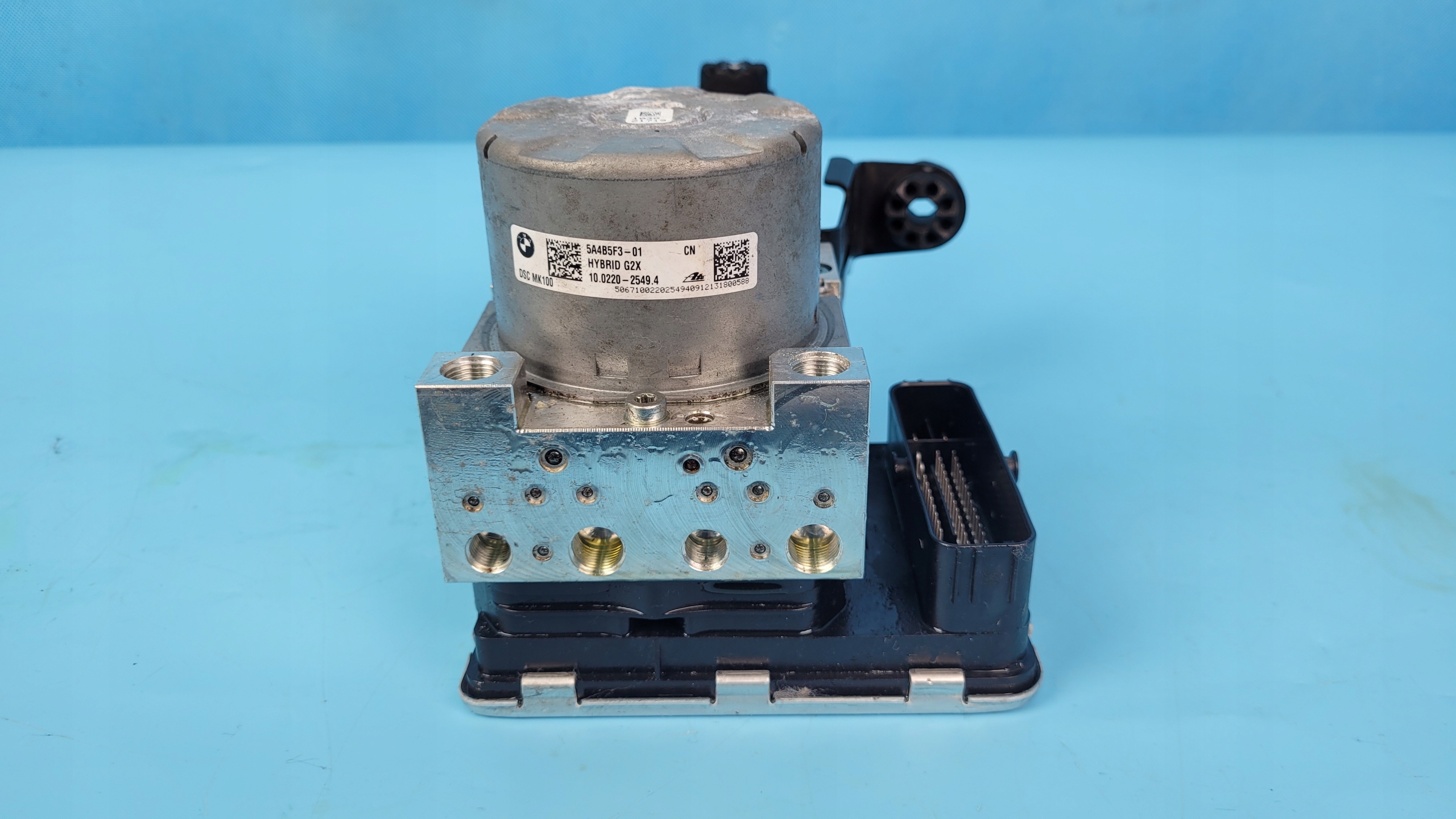 BMW 3' G20 2.0d 320d 21r насос ABS 5A4B5F3-01