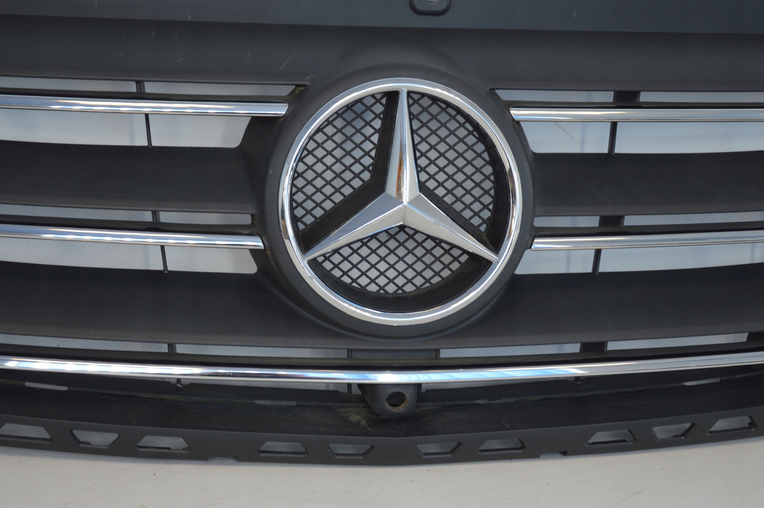 MERCEDES SPRINTER W910 910 GRILL ATRAPA KAMERA Producent części Mercedes-Benz OE