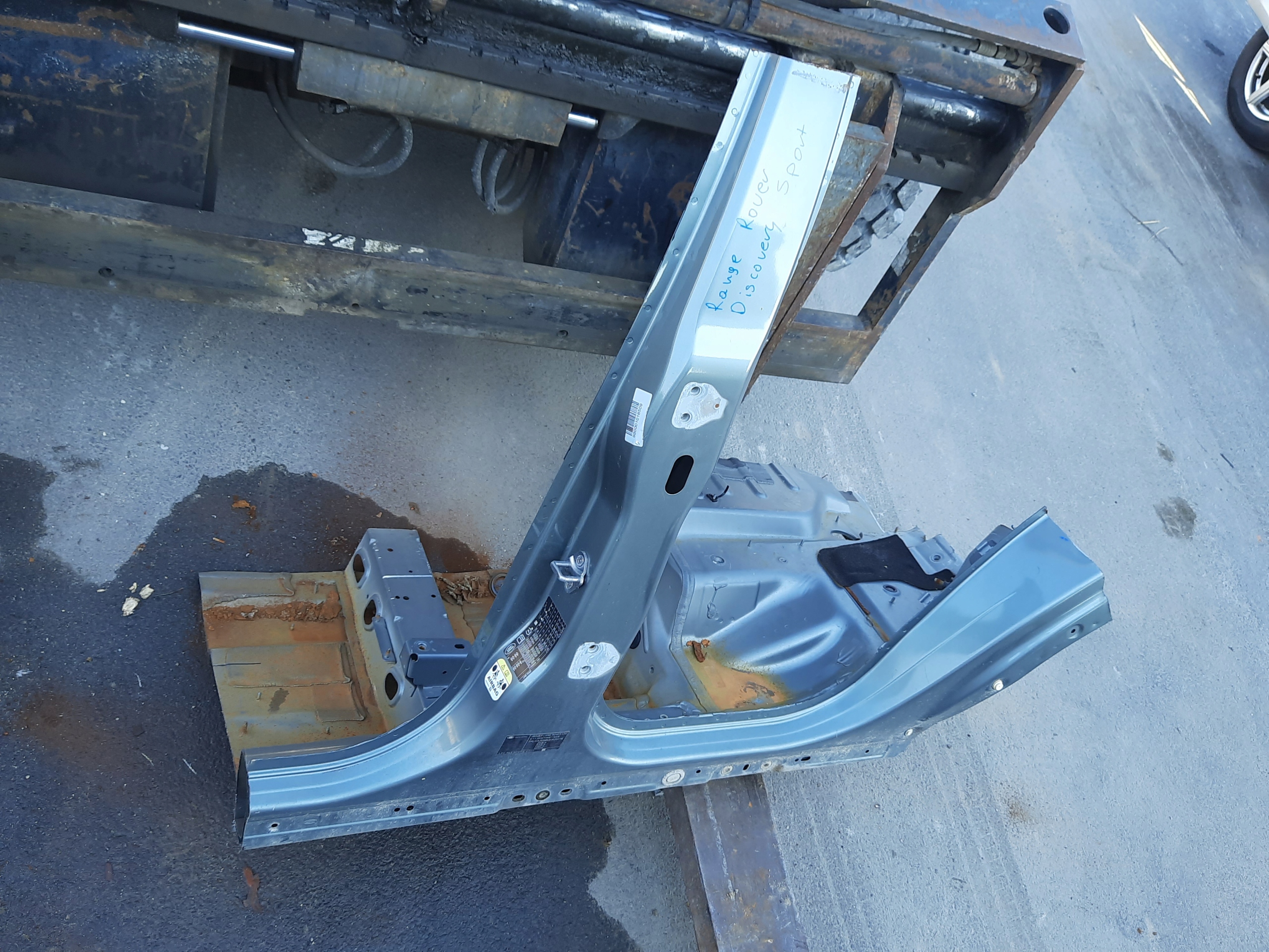 DISCOVERY SPORT L550 левый порог LRC 943