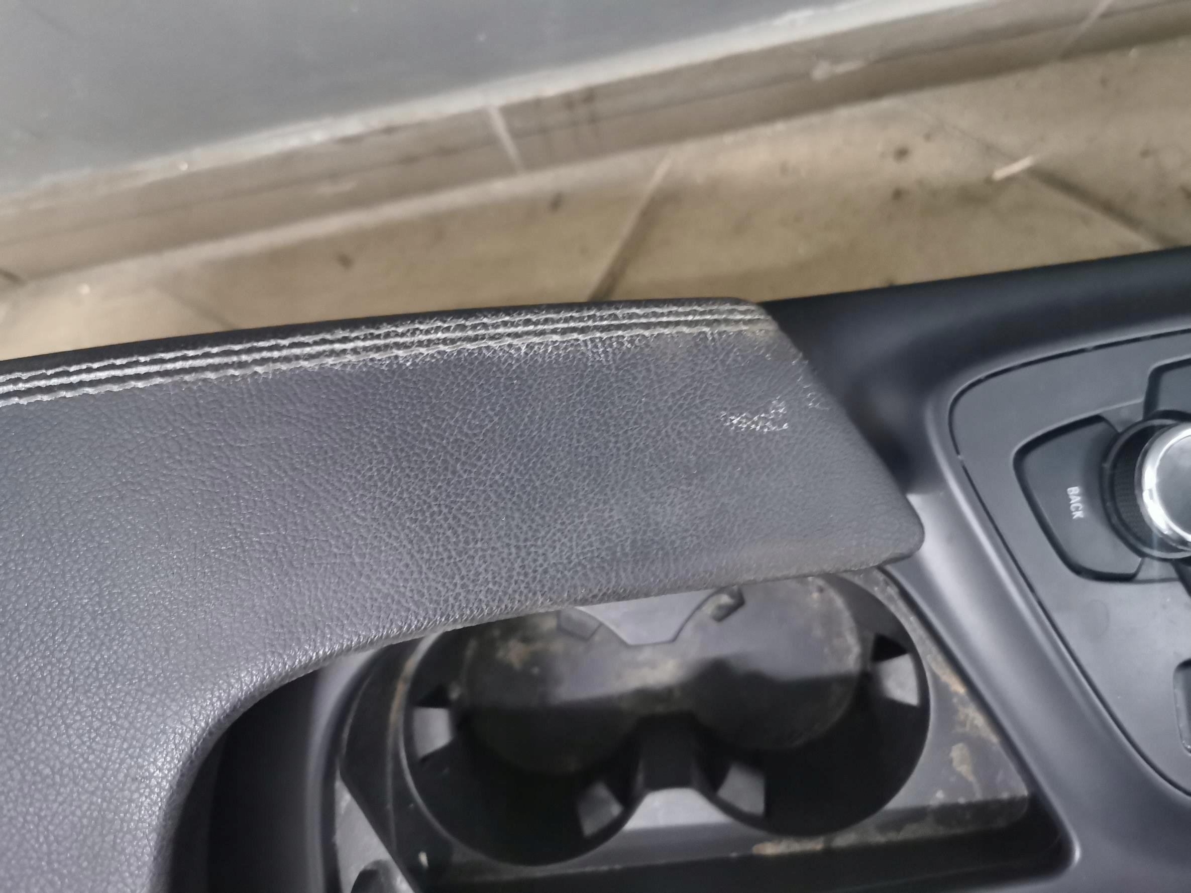 TUNEL central armrest OPEL INSIGNIA A 08-13