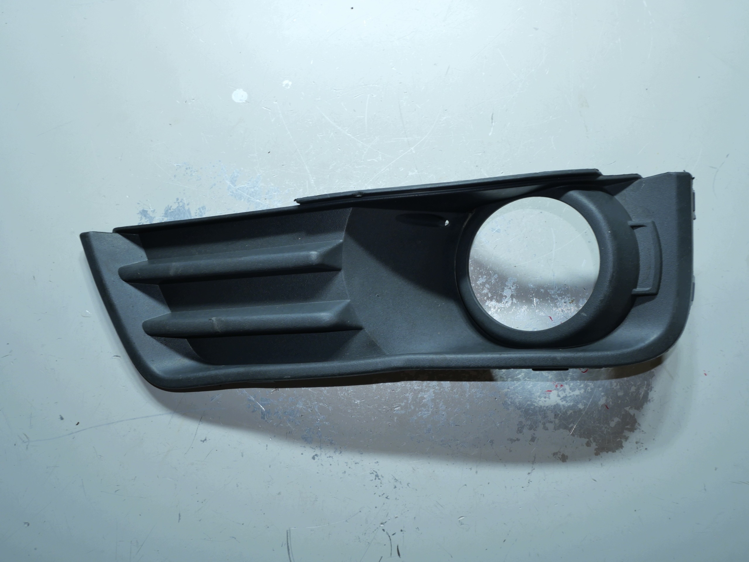 FORD C-MAX MK1 grid of a bumper left front 3M51-R19953-AD