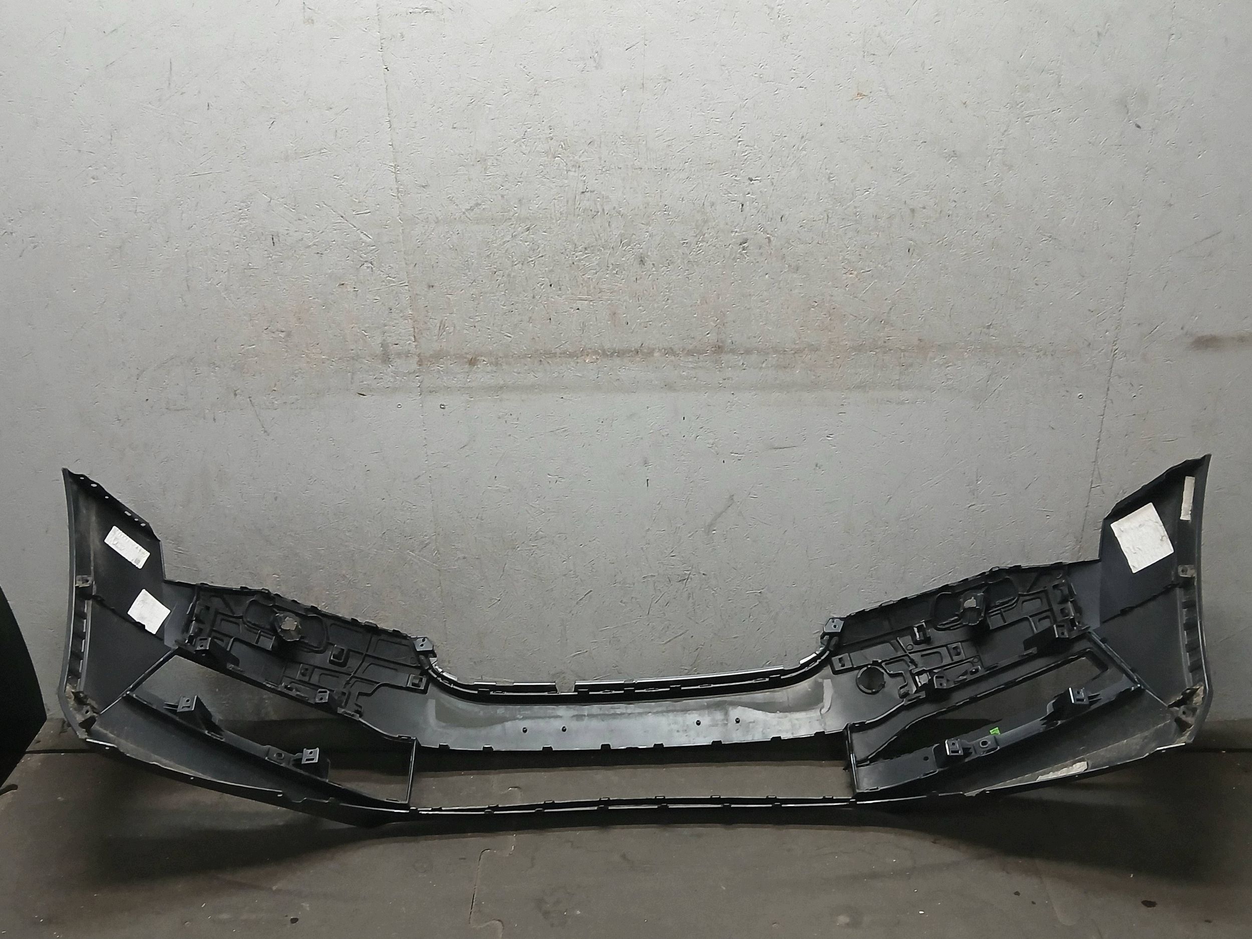 bumper front SKODA SUPERB III 3 LIFT 3V