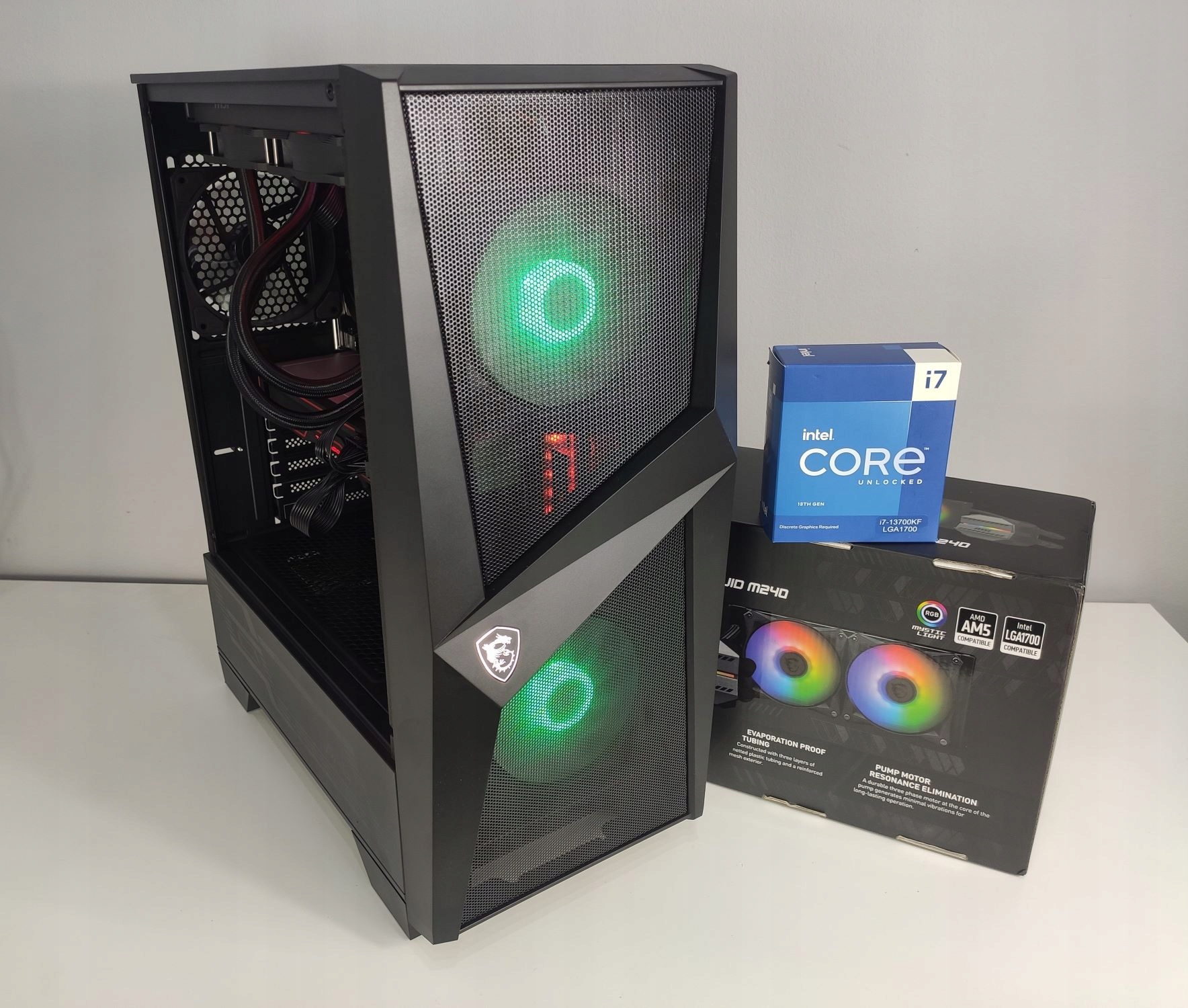 Komputer ZAR-KOM MOCARZ i7-13700KF 6700XT 32GB RAM 1TB CHŁODZENIE CIECZĄ Typ dysku twardego SSD (M.2)