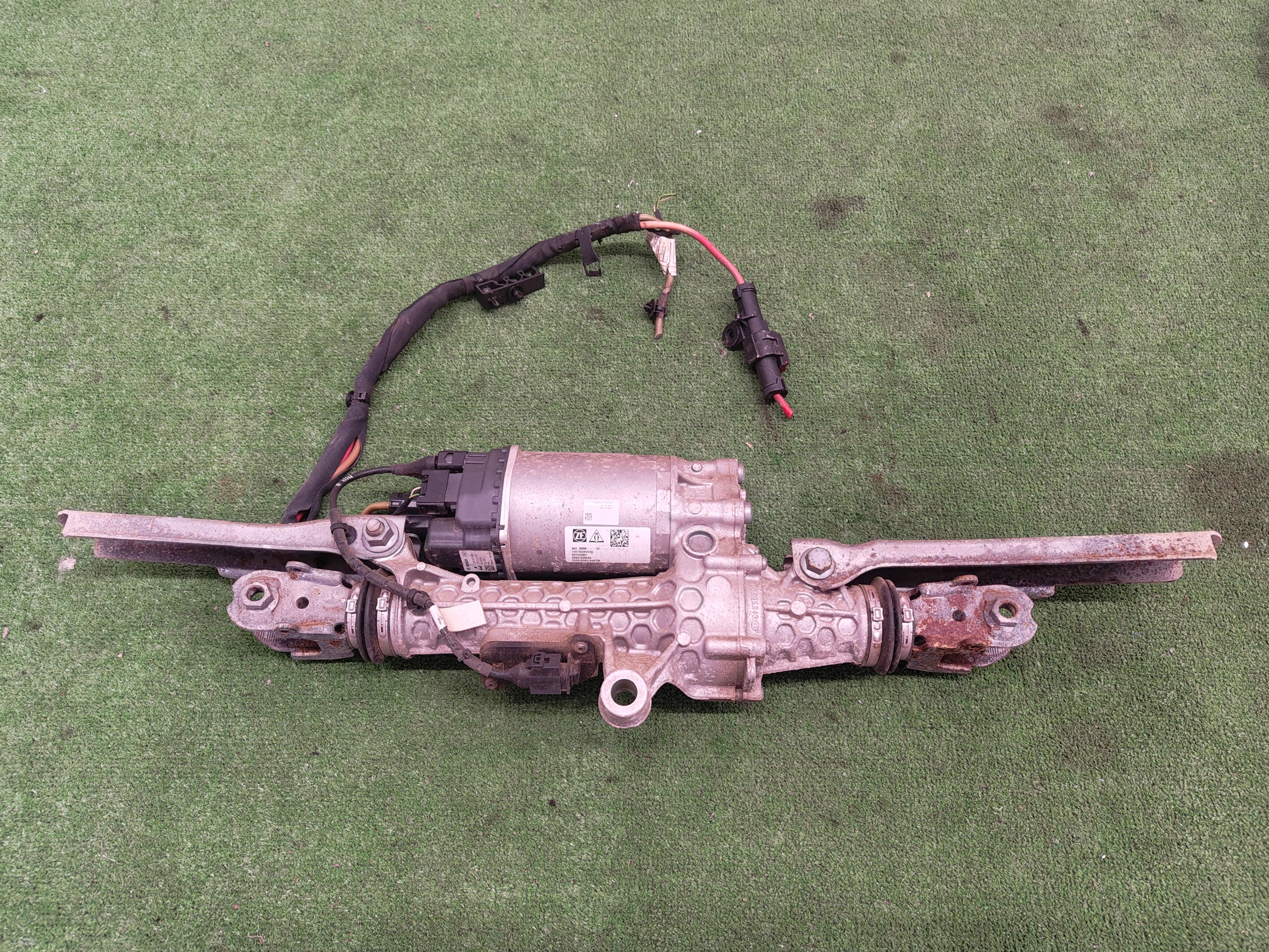 BMW 7 G11 AKTUATOR OŚ SKRĘTNA 6876338