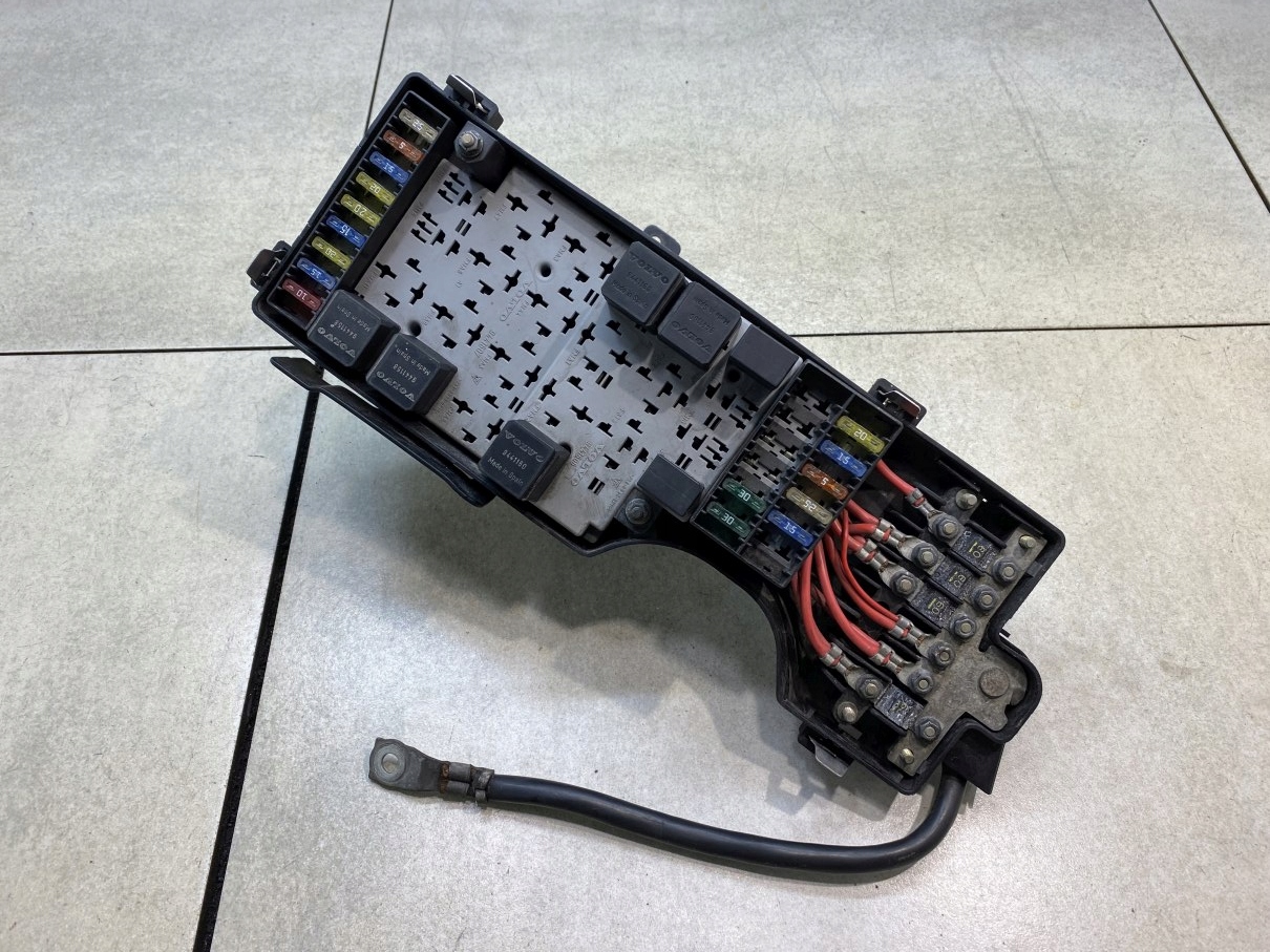 Module fusibles VOLVO S80 et 2.4 9168986