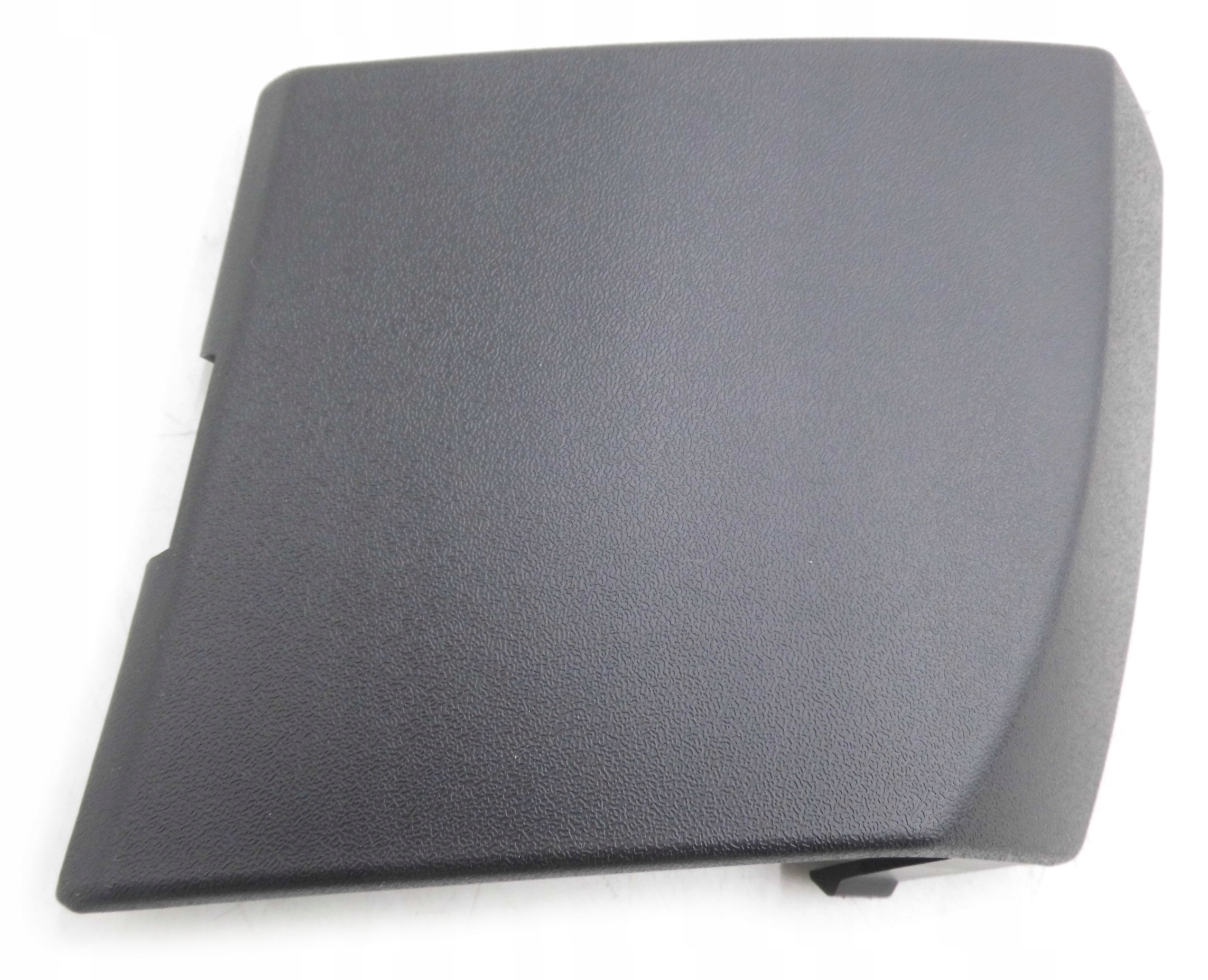 H1BB-17K922-A1A - ЗАГЛУШКА МОЛДИНГА БАМПЕРА ЗАДНЯЯ ДЛЯ FORD FIESTA MK8 2017-