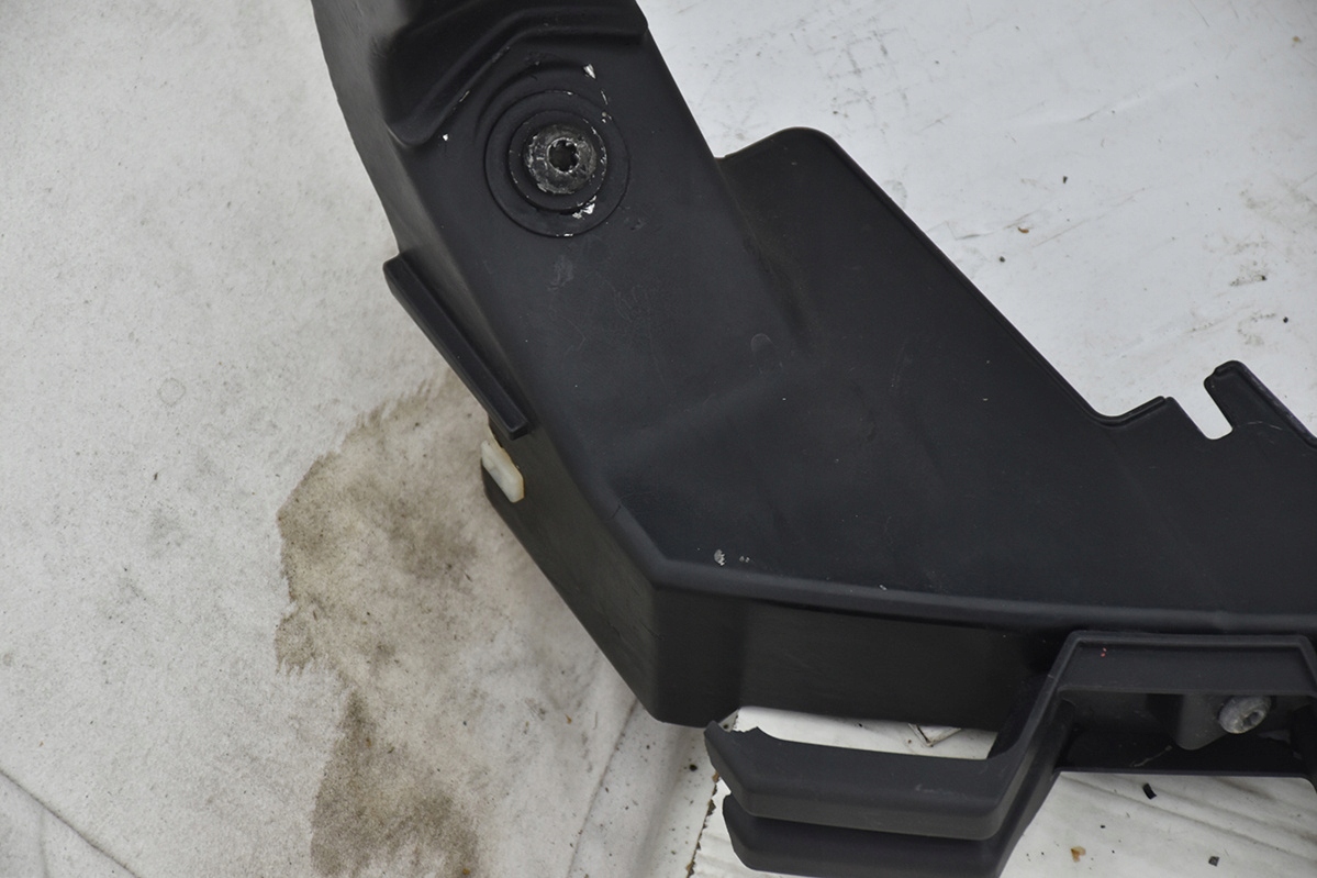 bar, wall front LAND ROVER DISCOVERY III