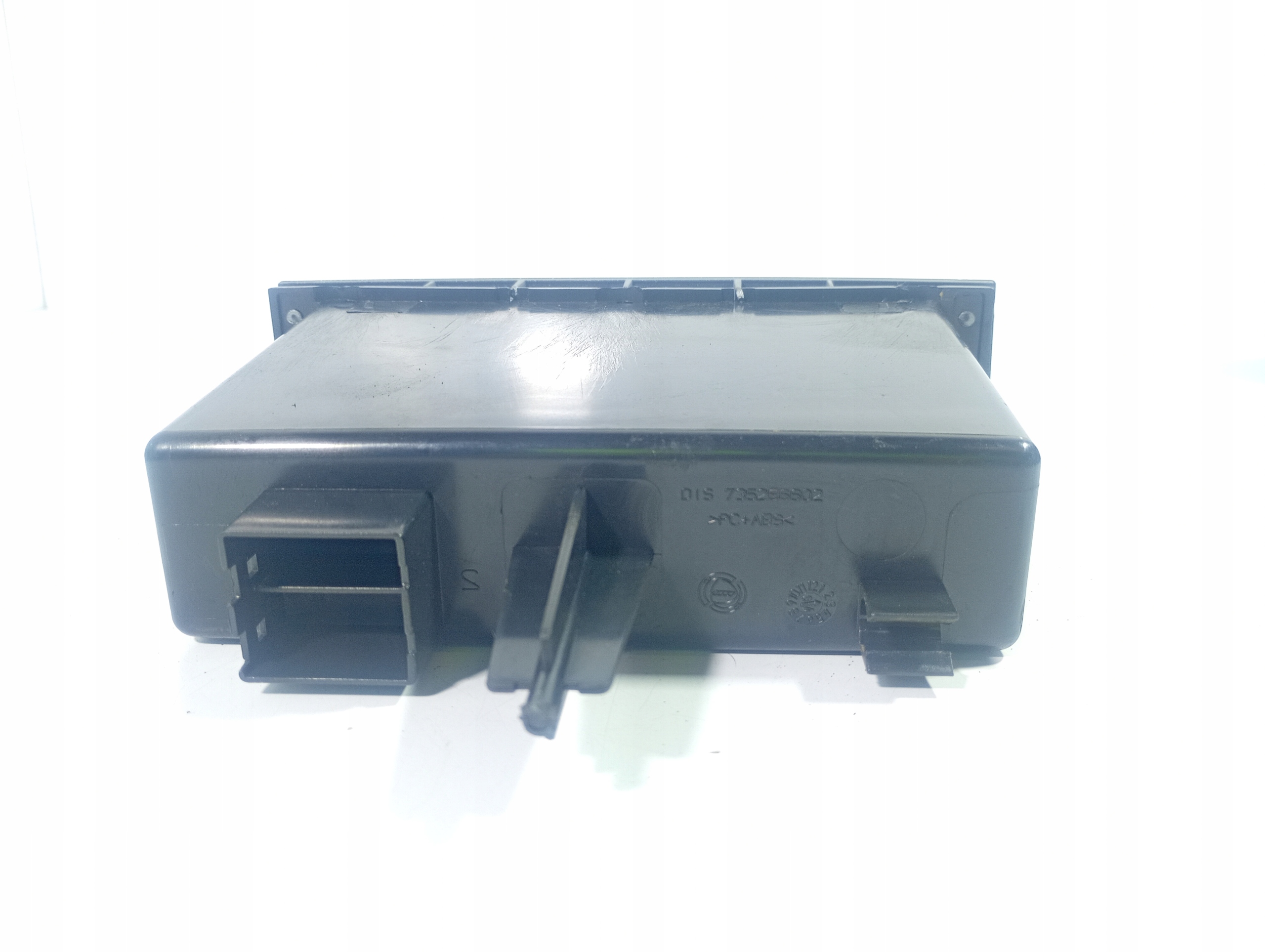 Alfa Romeo 147 00-10 plato passenger compartment OE 735266602