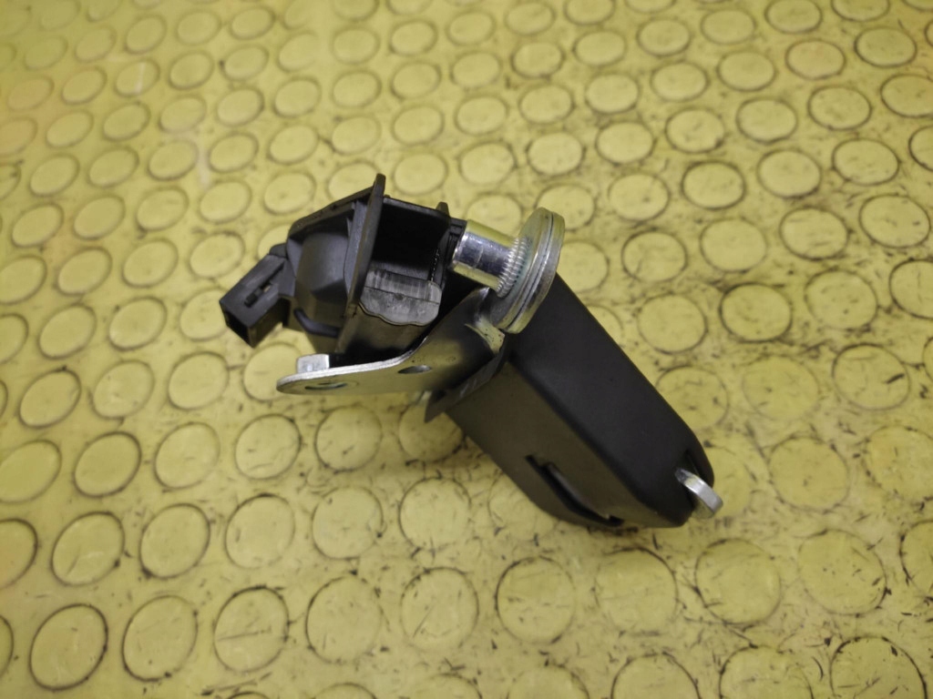 SKODA ROOMSTER lock bonnet rear part