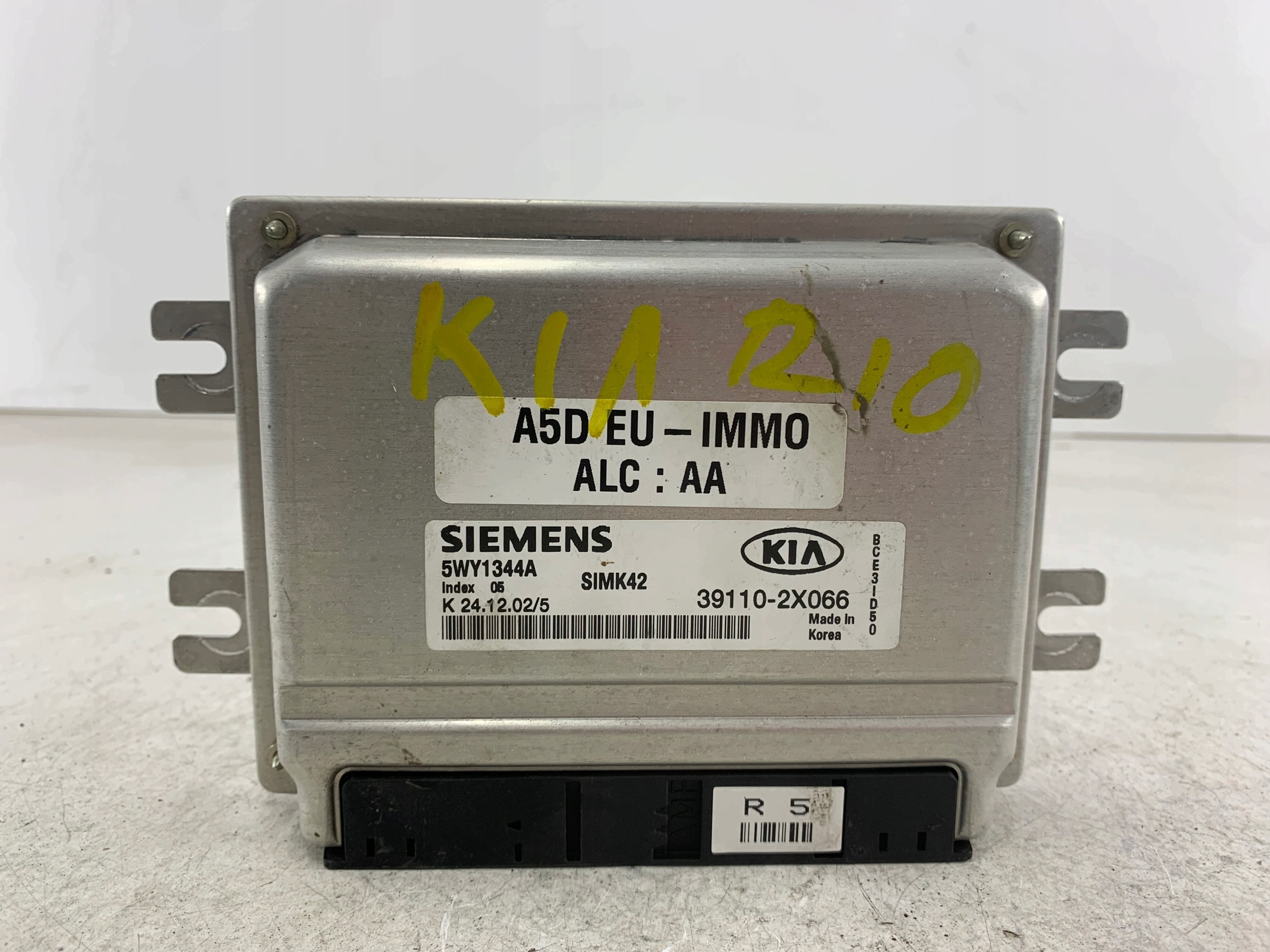 KIA RIO e 1.5 centralina motore 39110-2X066