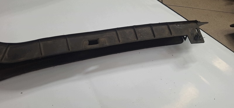 SPOILER of a bumper left front OPEL ASTRA H 13143158