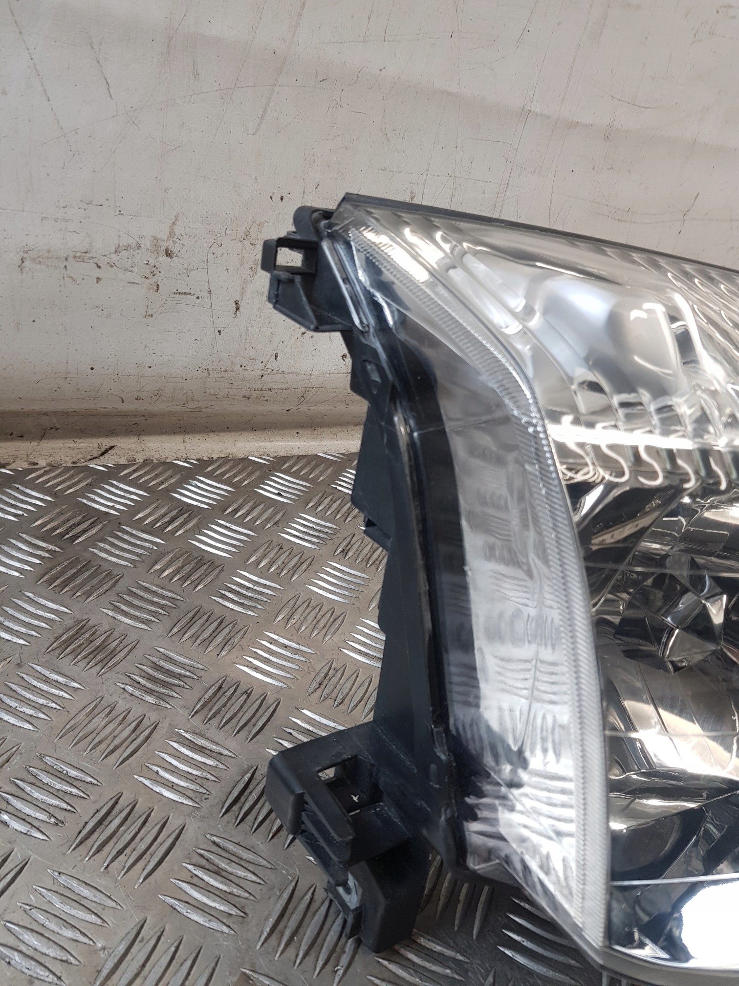 light right front NISSAN X-TRAIL T30 and