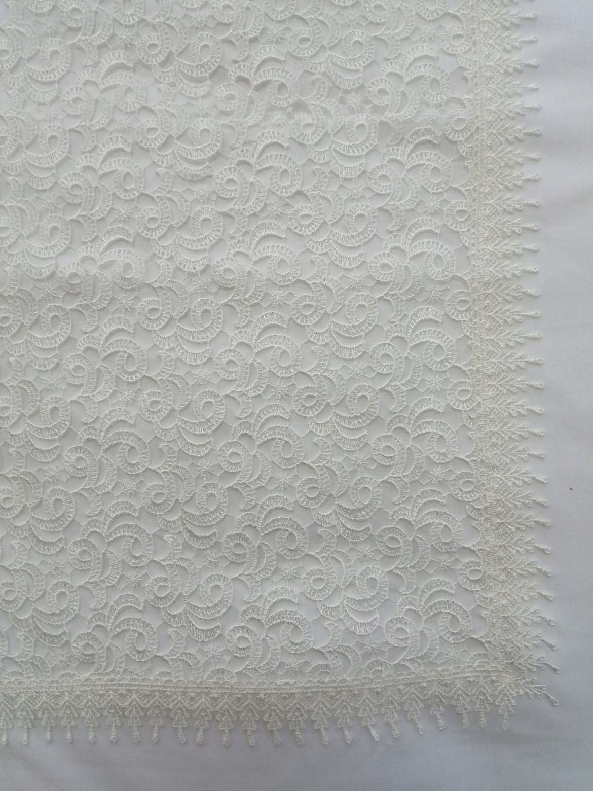 

Obrus gipiura koronka 90x150 kremowy
