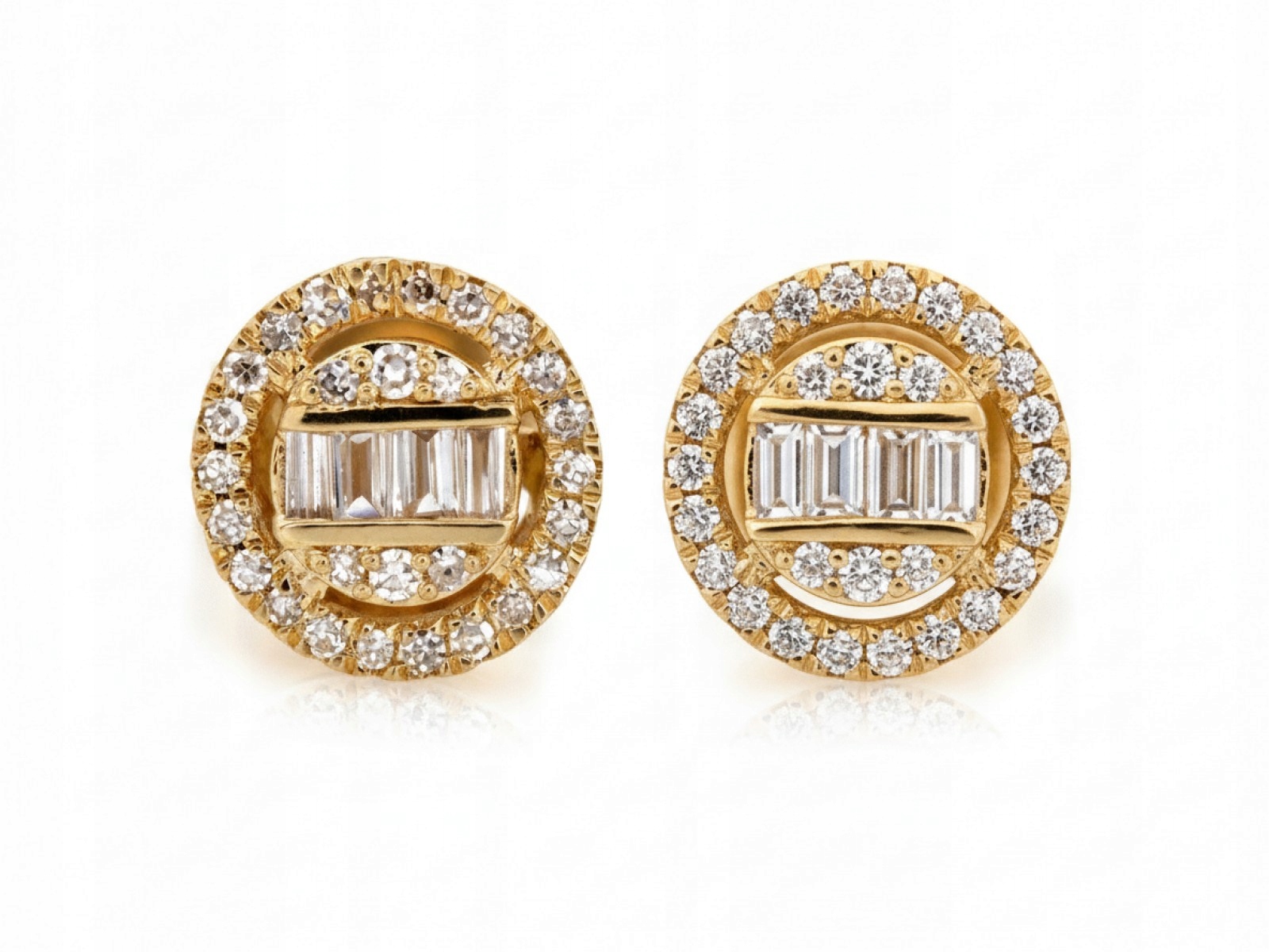 Náušnice 585 u ucha s brilianty 0,181 ct