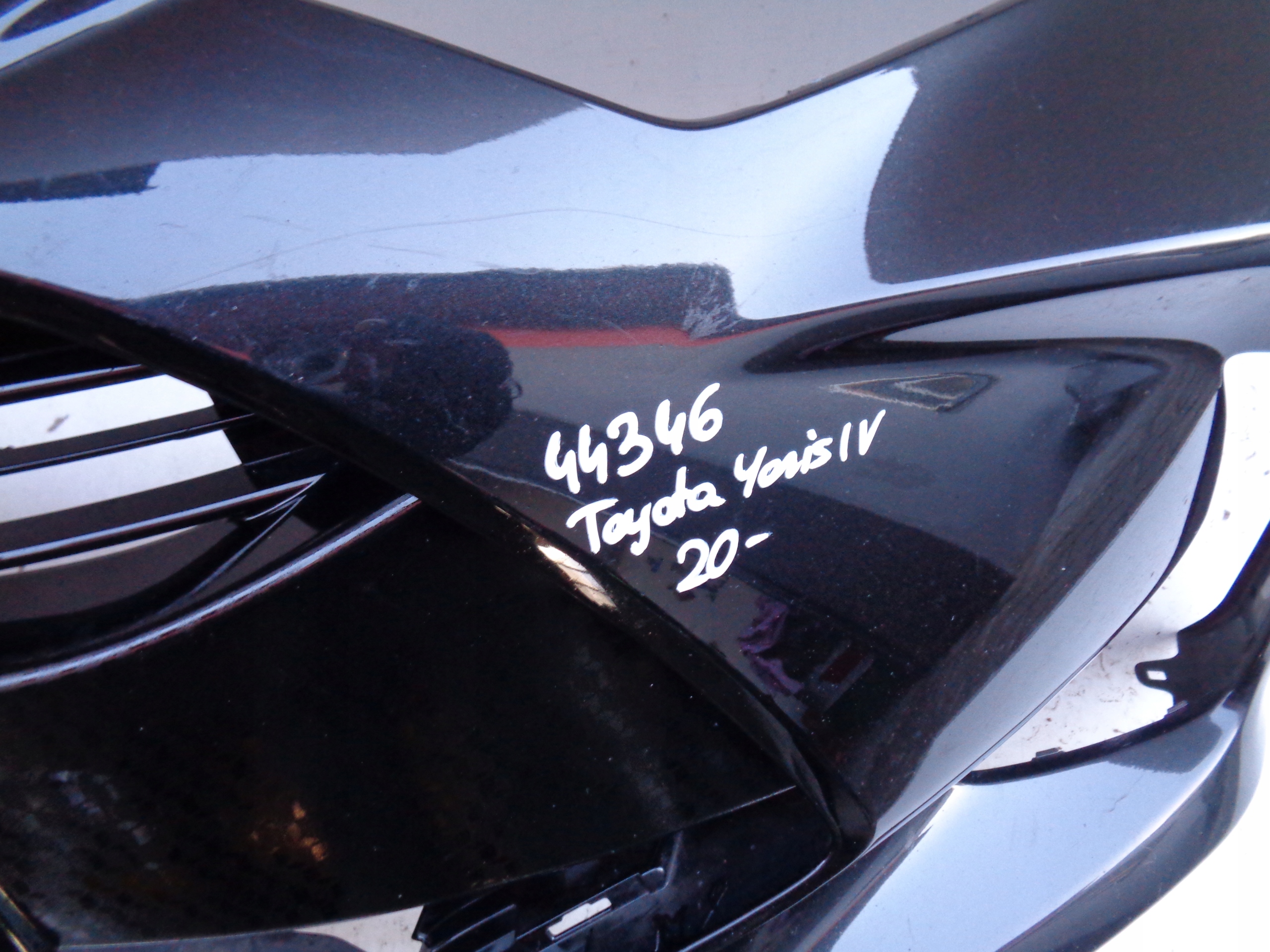 front bumper TOYOTA YARIS IV 20- NR 44346