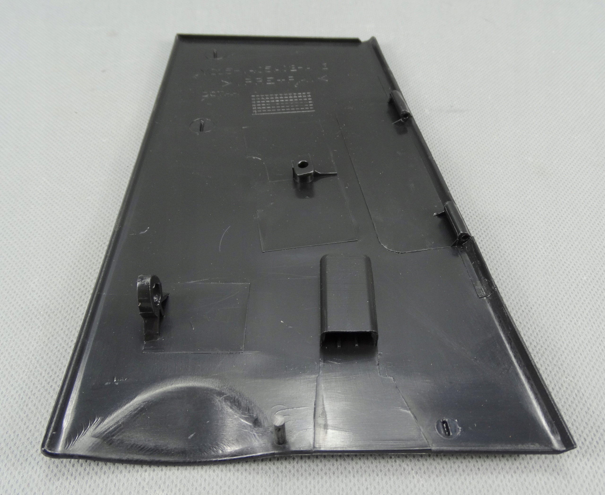 KLAPKA POKRYWA KORKA WLEWU PALIWA FORD TRANSIT 00- Producent części BSG