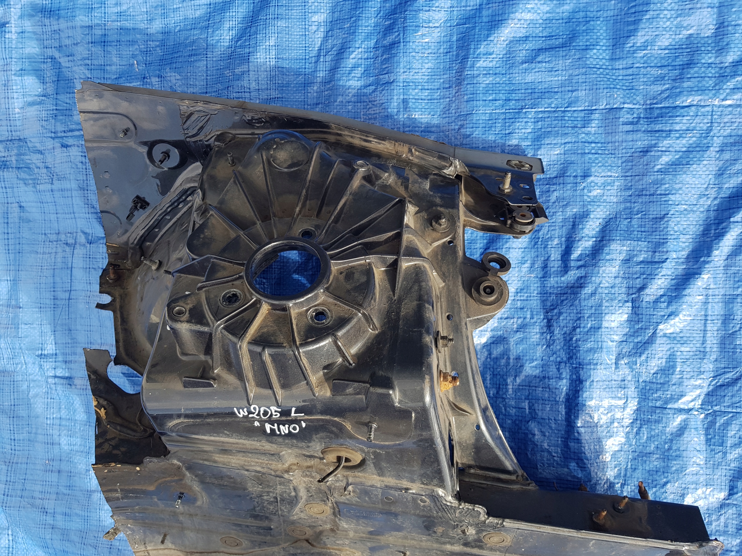MERCEDES W205 placement front body quarter front left