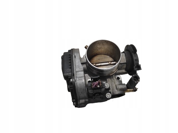 AUDI A3 8L 96- 1.8 PRZEPUSTNICA 06A133064J