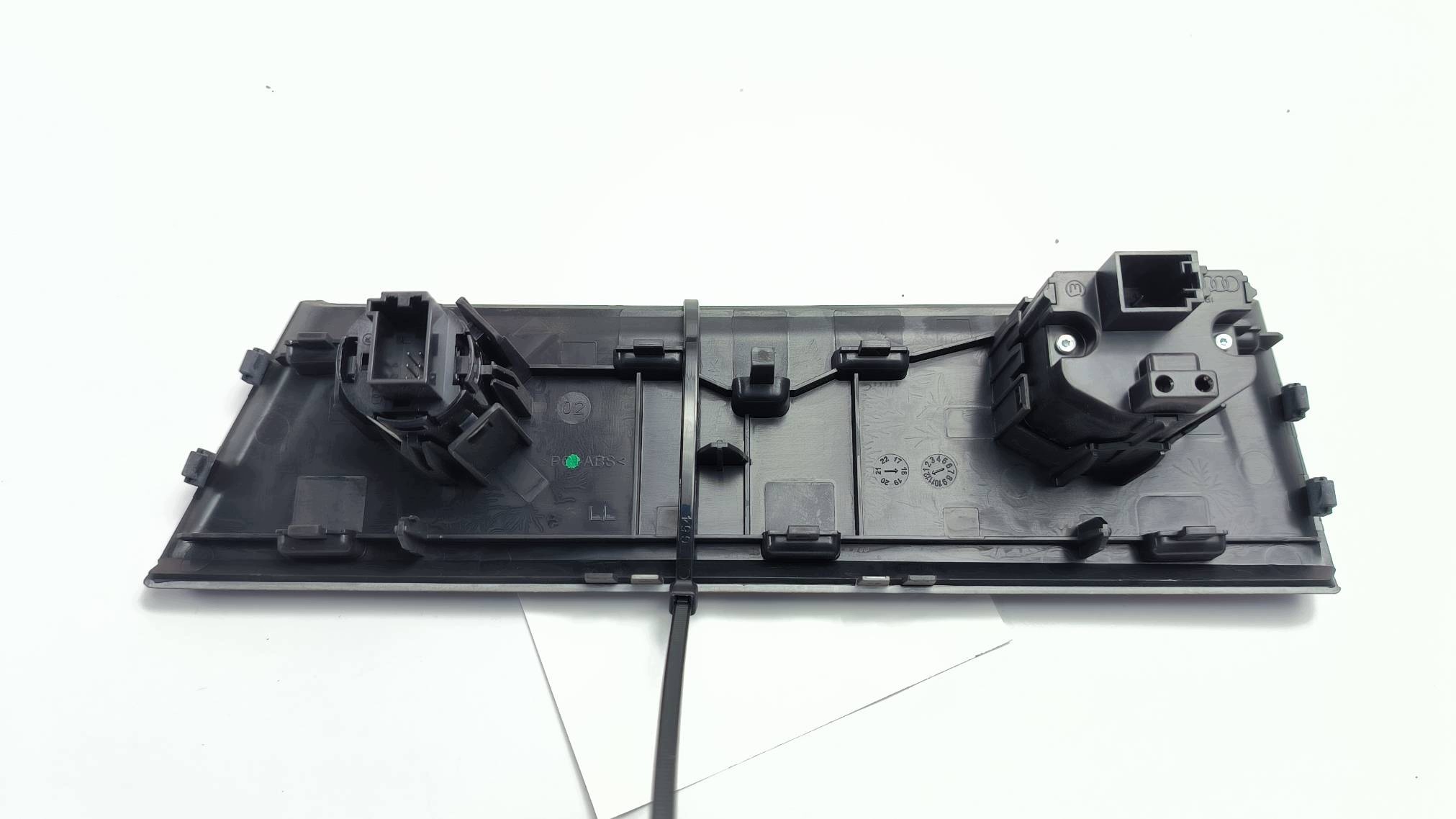 button 4N0905217 AUDI Q3 II 83A