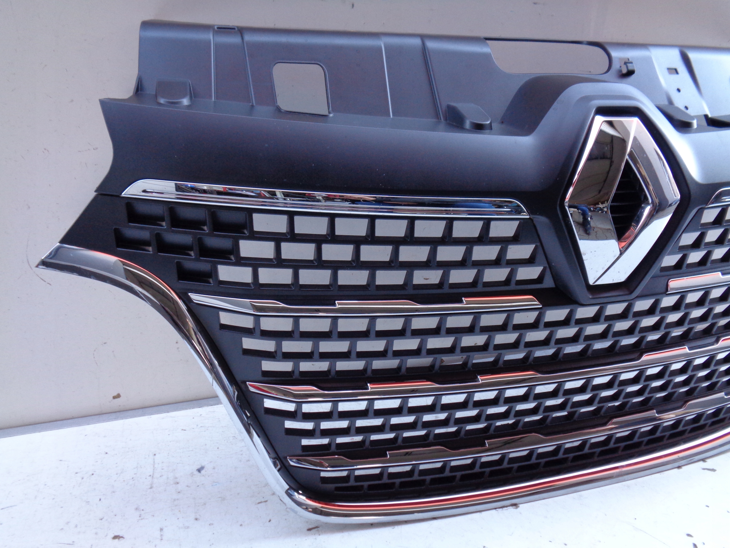 grille RENAULT MASTER III 19- LIFT IV